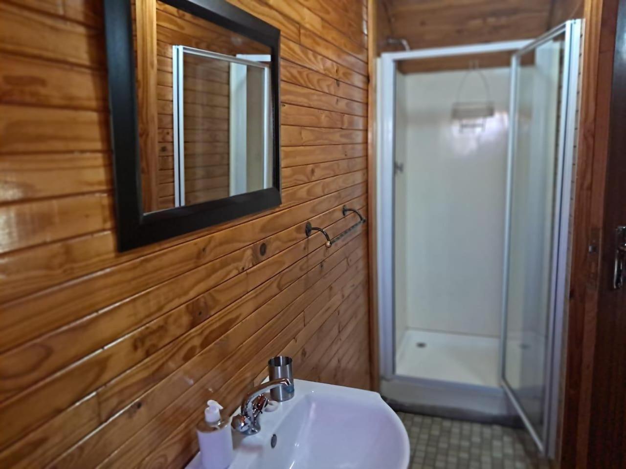 Standard Cabin photo 3