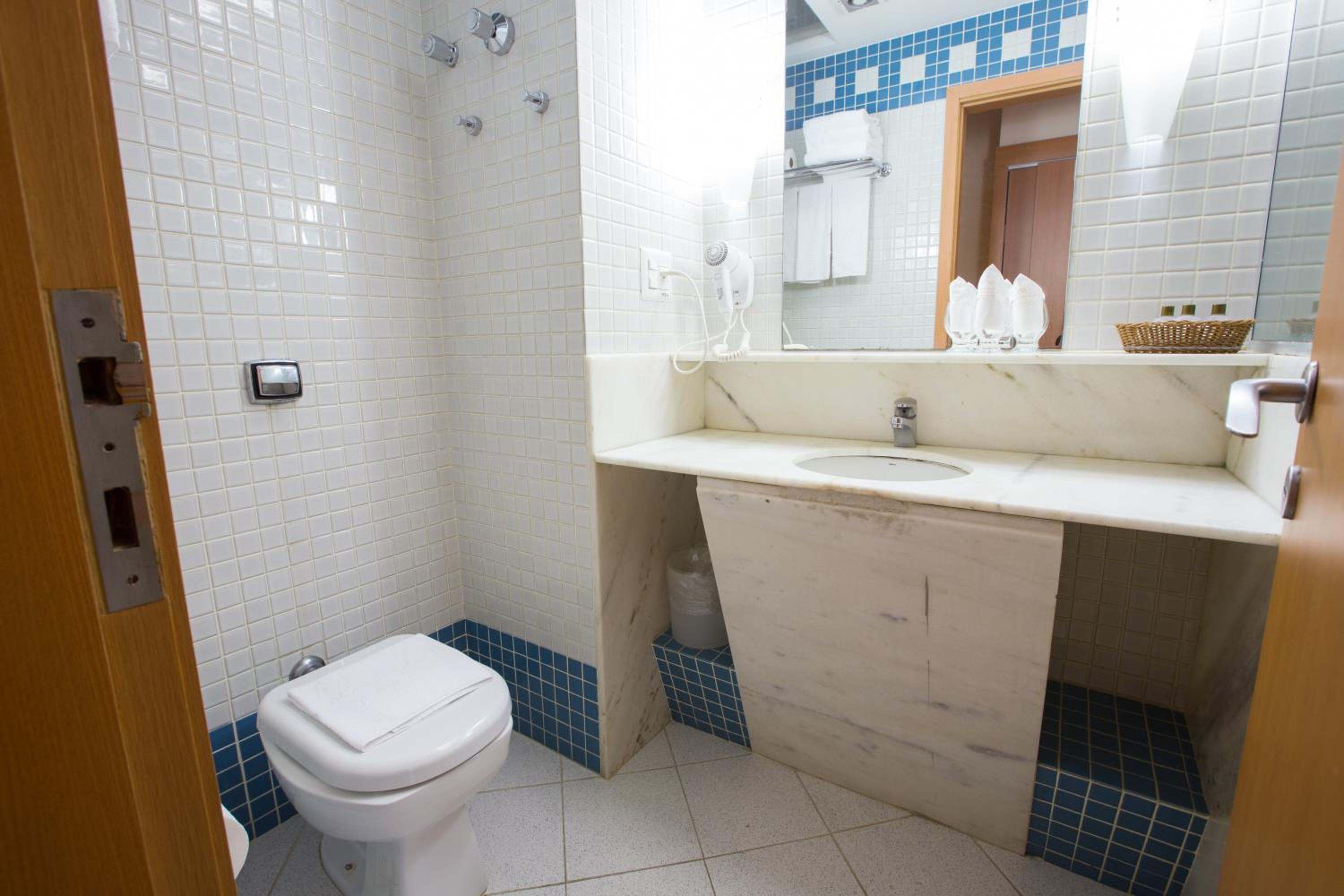 Standard Double Room - Photo 2