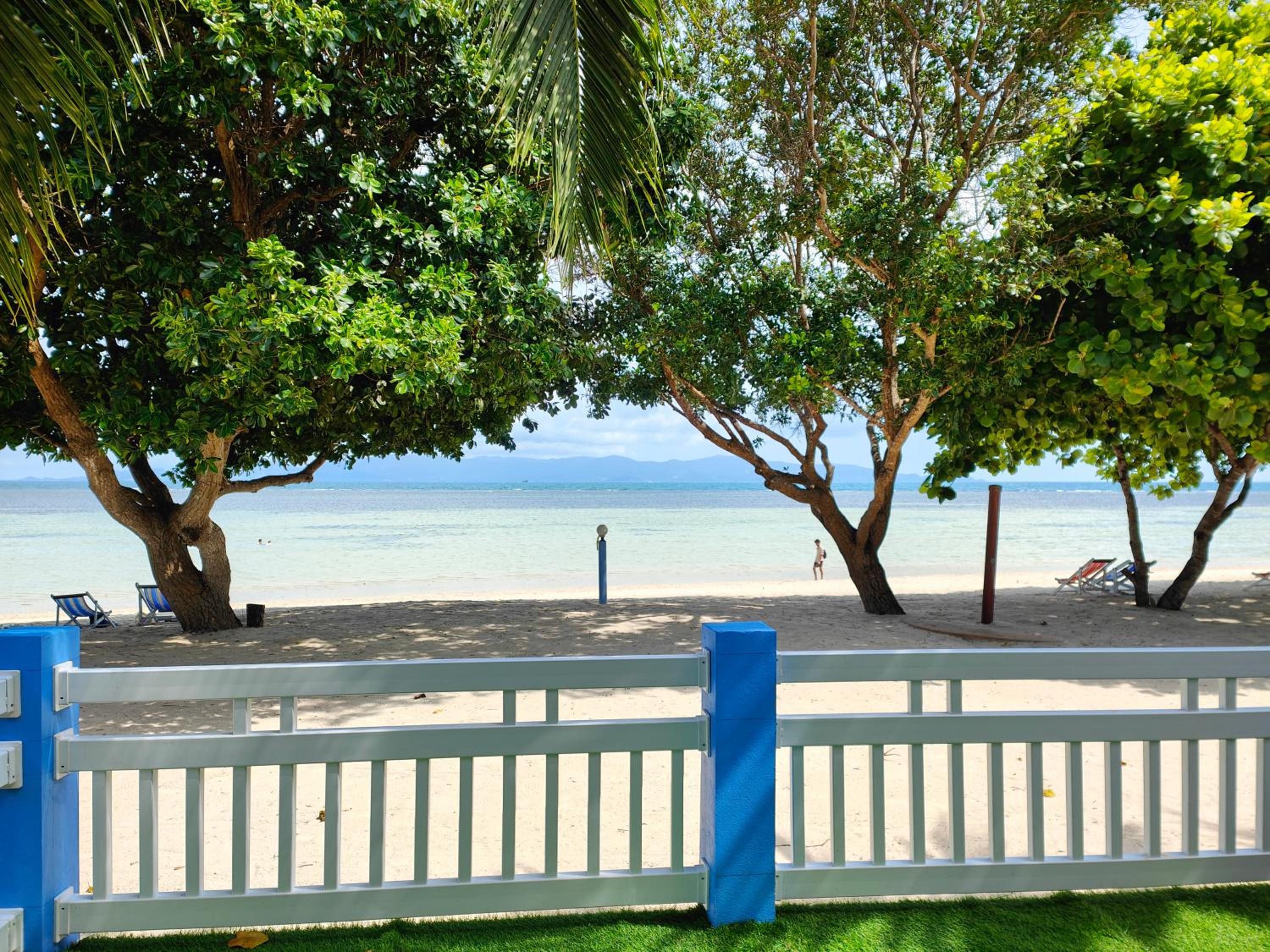 Two-Bedroom Bungalow with Sea View photo 3