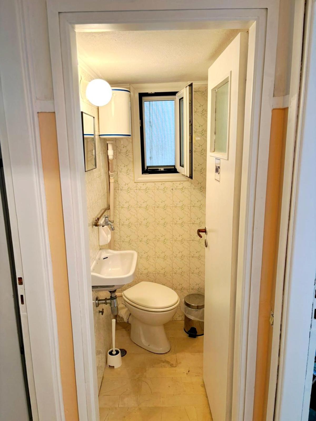 Double Room with Shared Bathroom