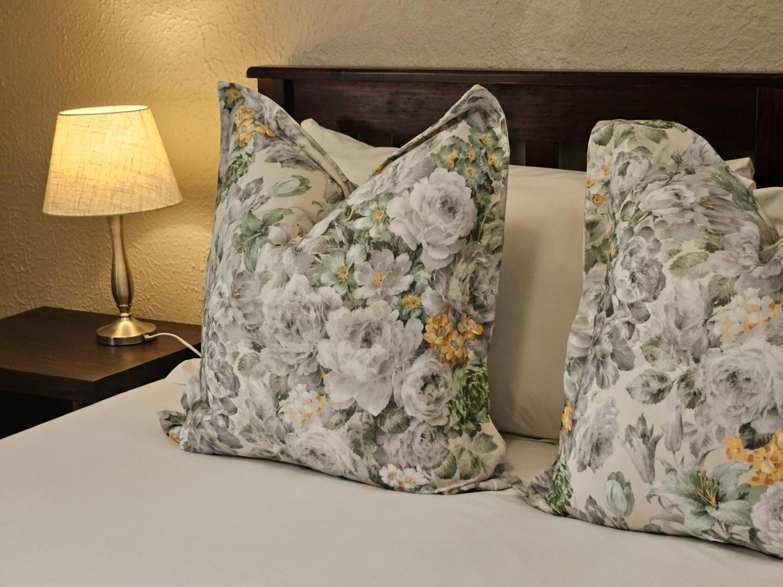 Large Double or Twin Room - Photo 4