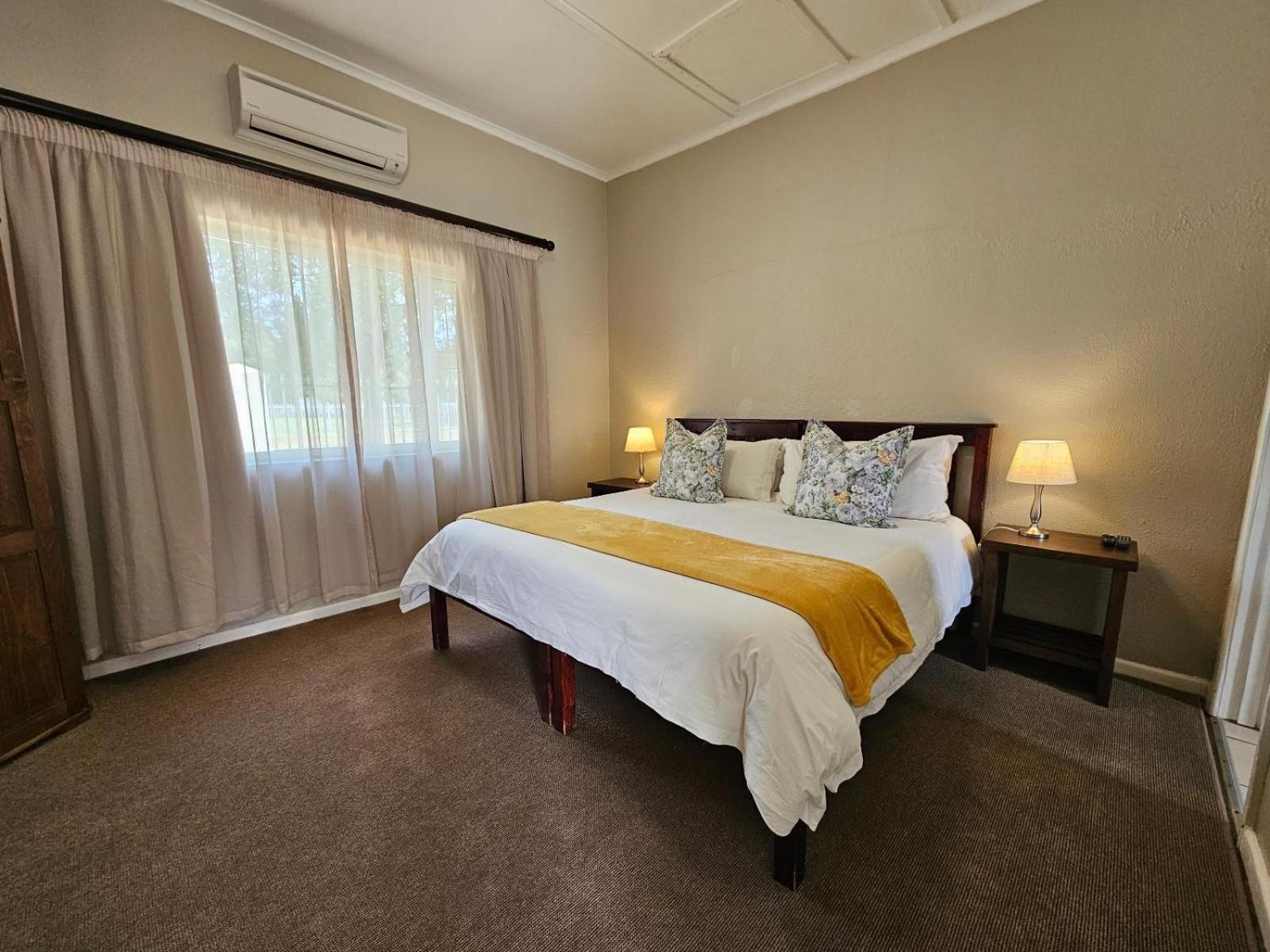 Large Double or Twin Room - Photo 13