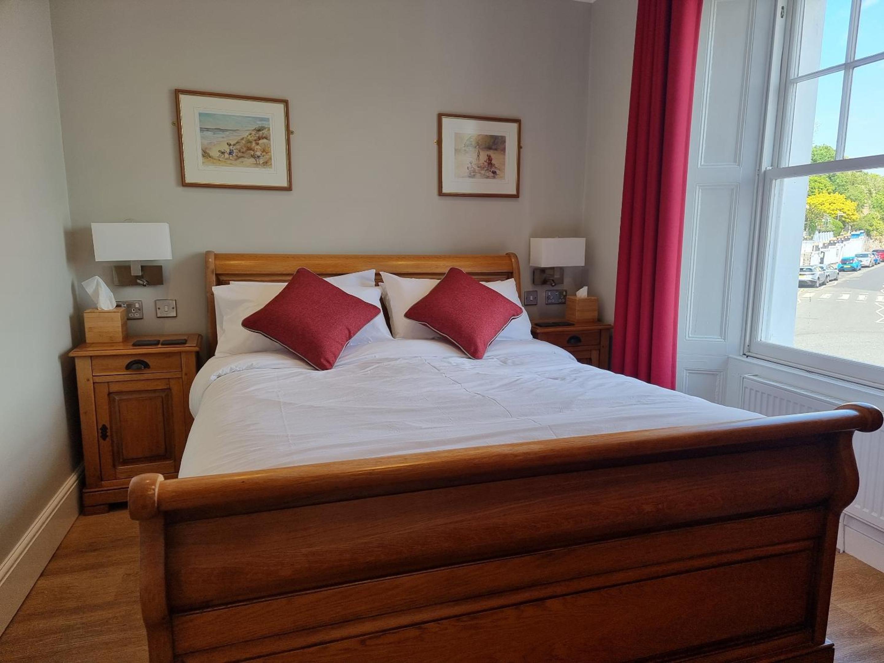 Standard Queen Room photo 3