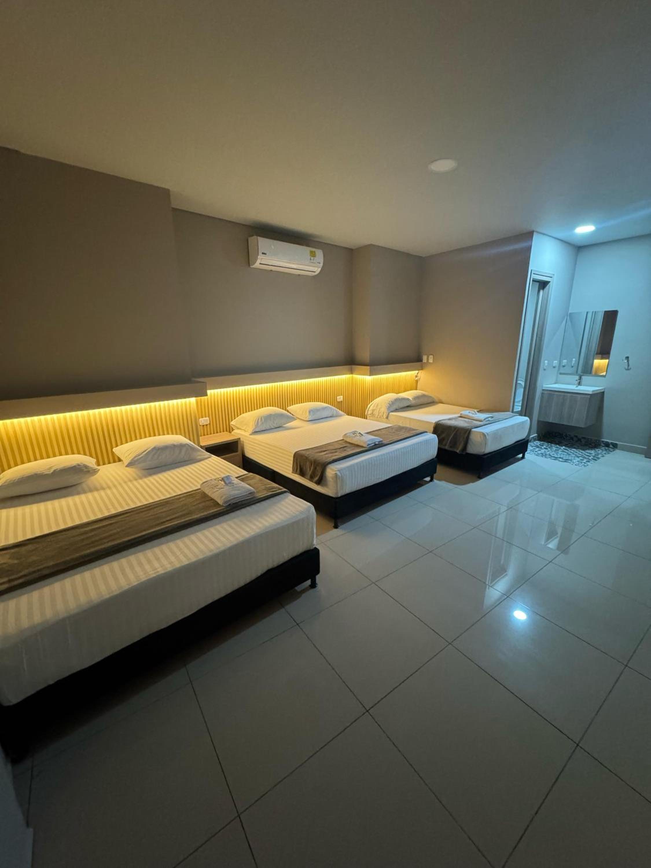 Classic Quadruple Room photo 2