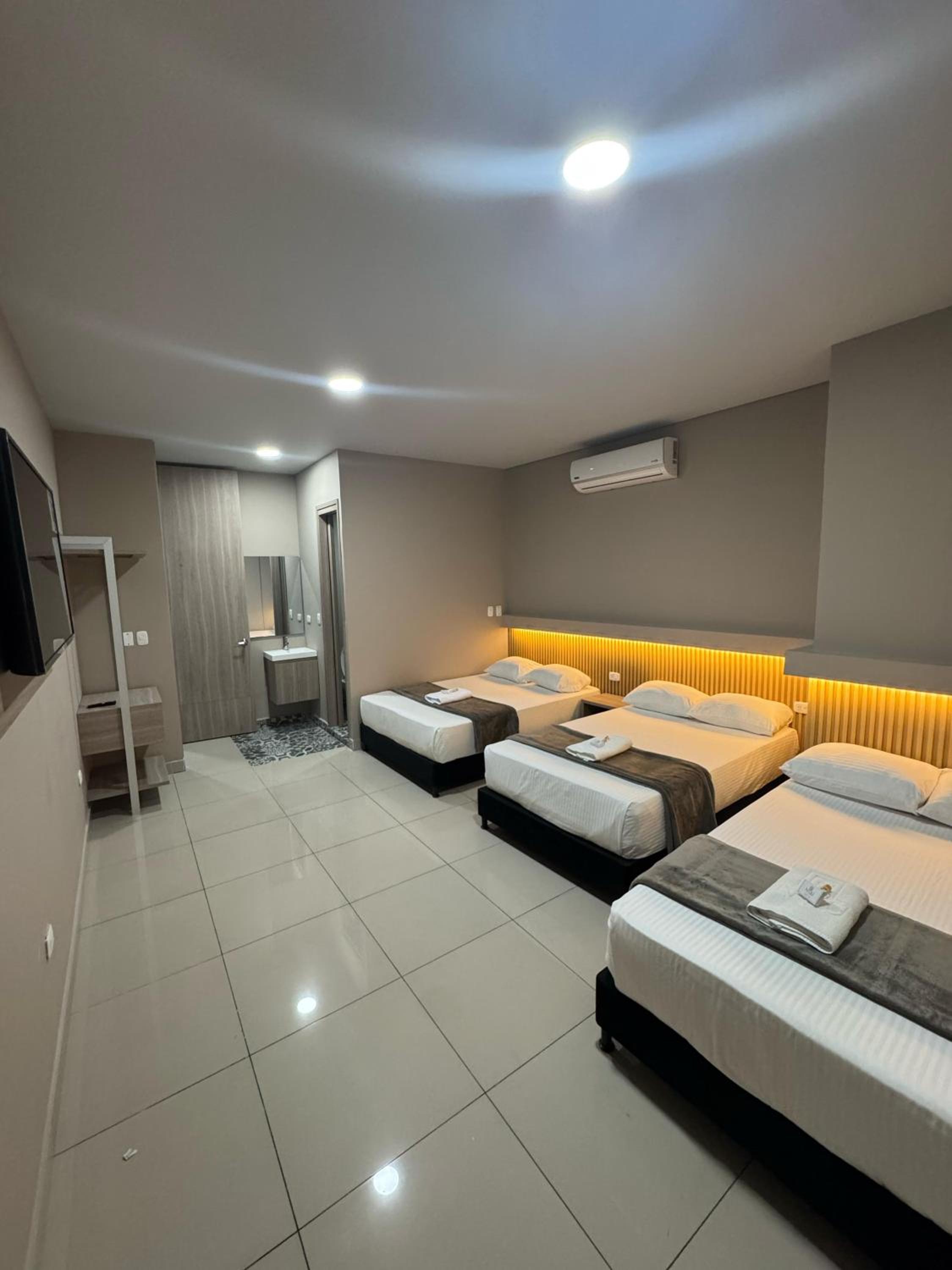 Classic Quadruple Room photo 1