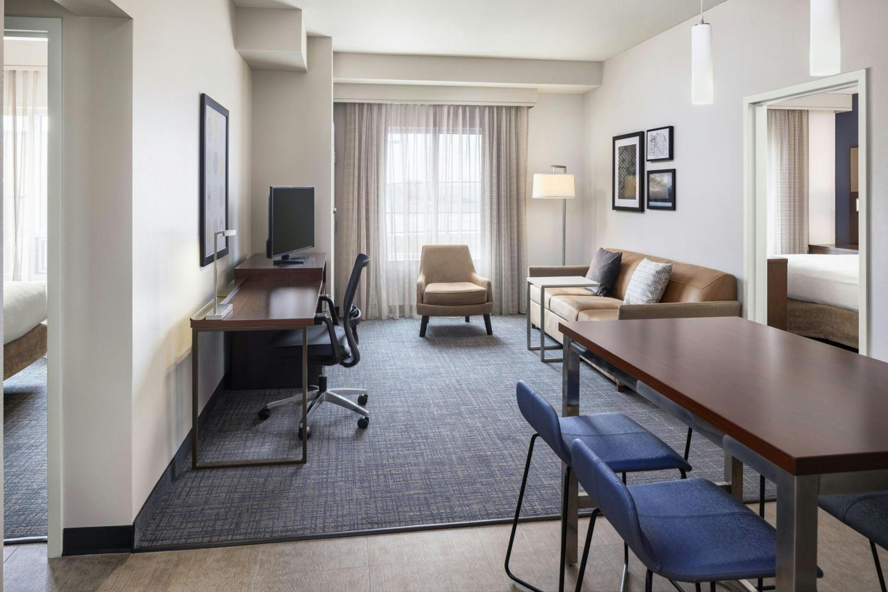 Two-Bedroom Suite with Roll-in Shower - Mobility and Hearing Accessible