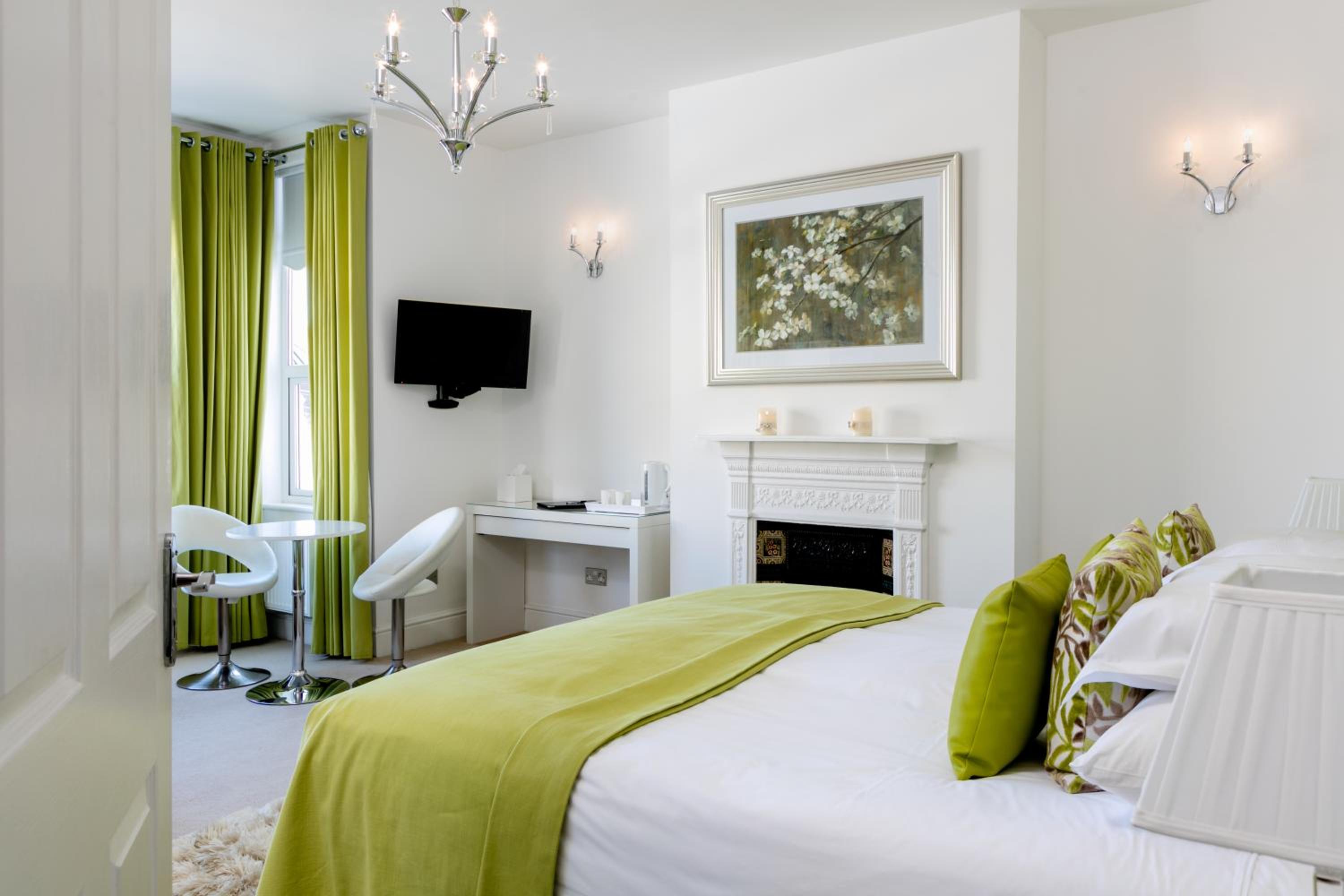 Superior Deluxe Double or Twin Room