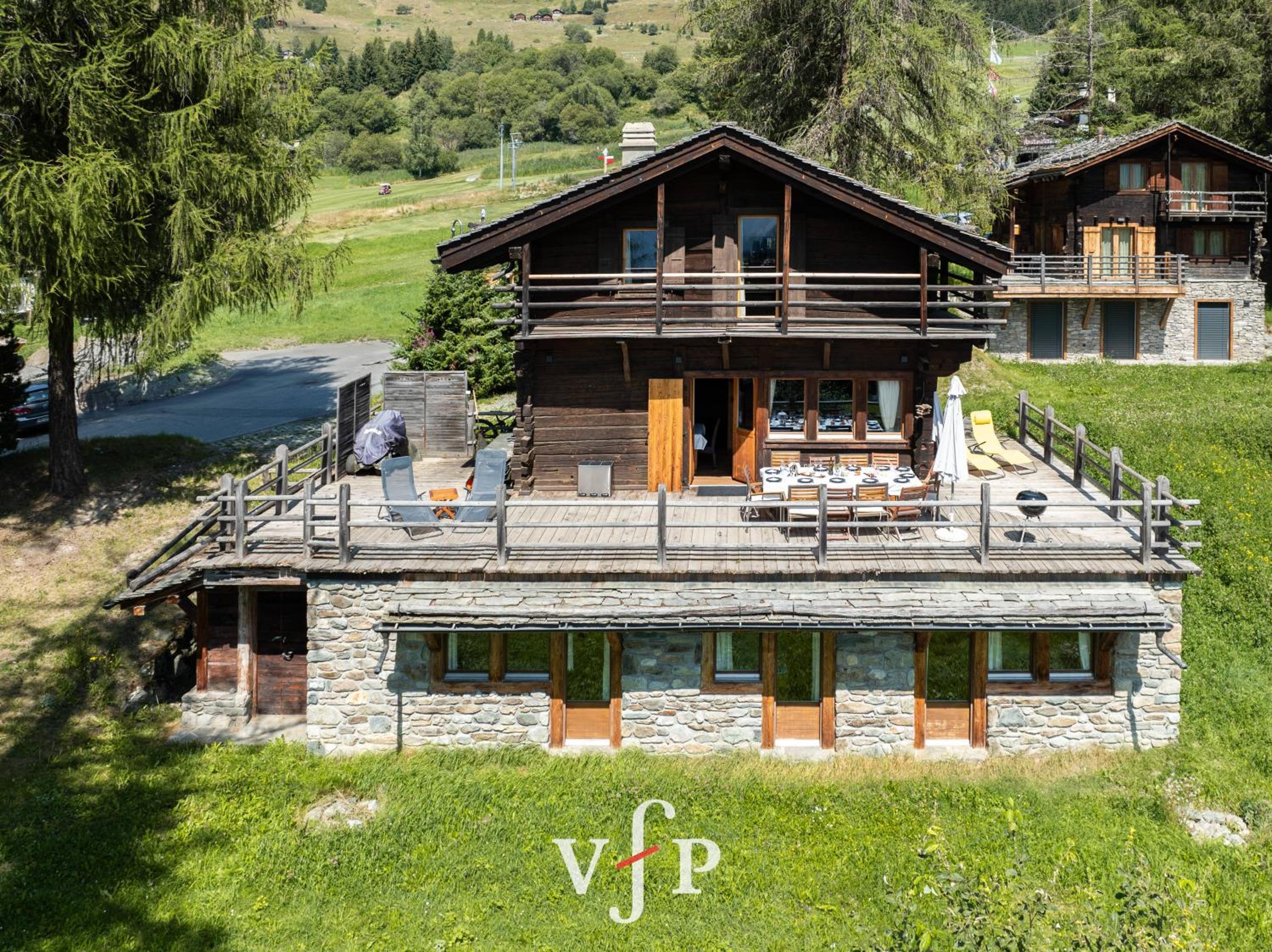 Chalet photo 1