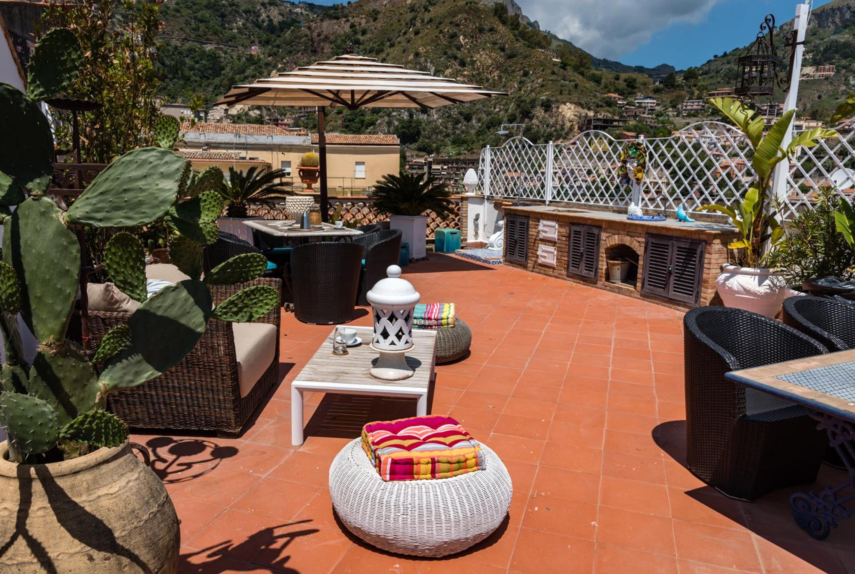 Superior Suite with Sea View photo 2