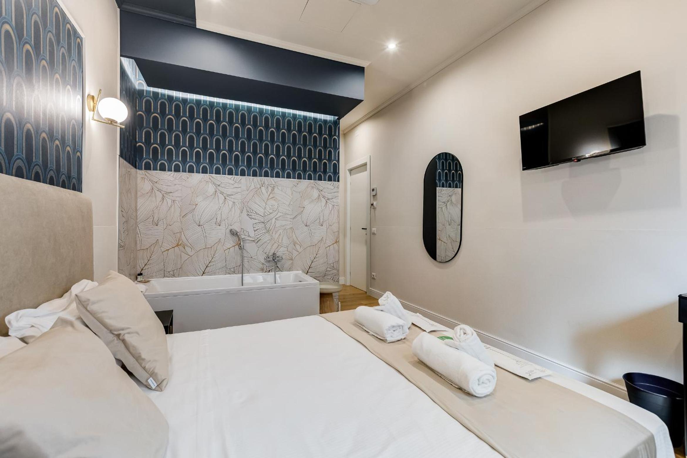 Triple Room with Bath photo 2