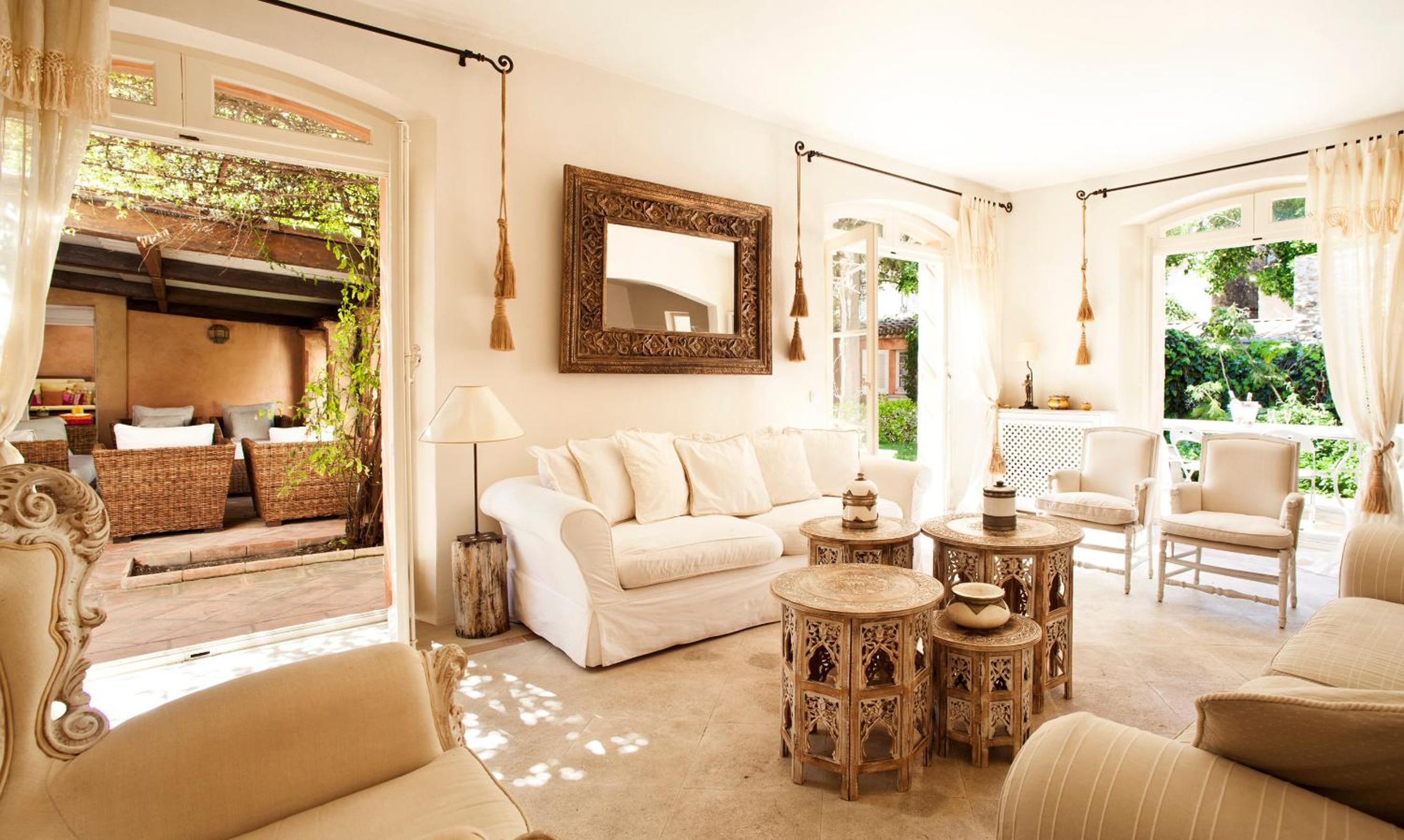 Six-Bedroom Villa  photo 1