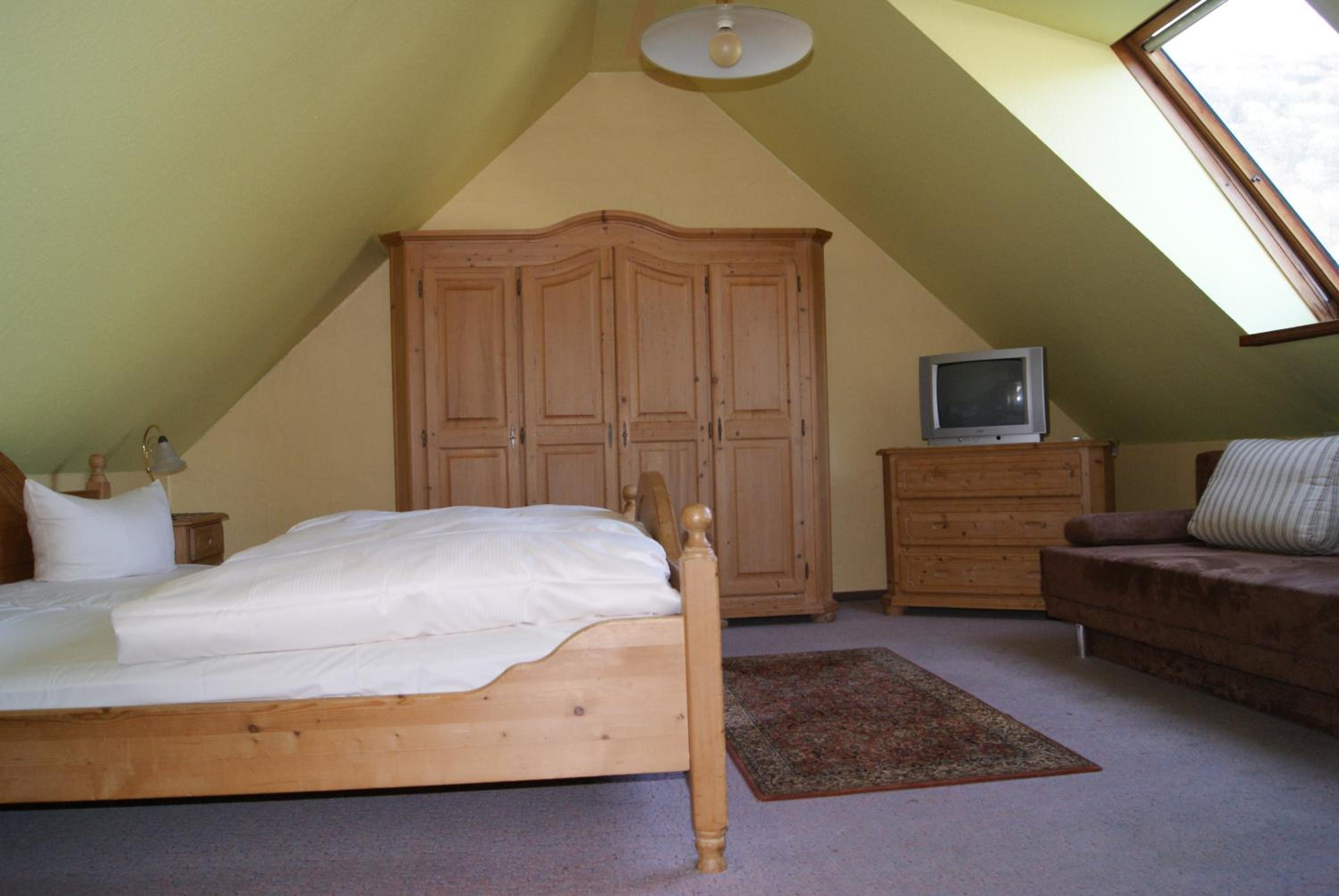 Double Room - Photo 3