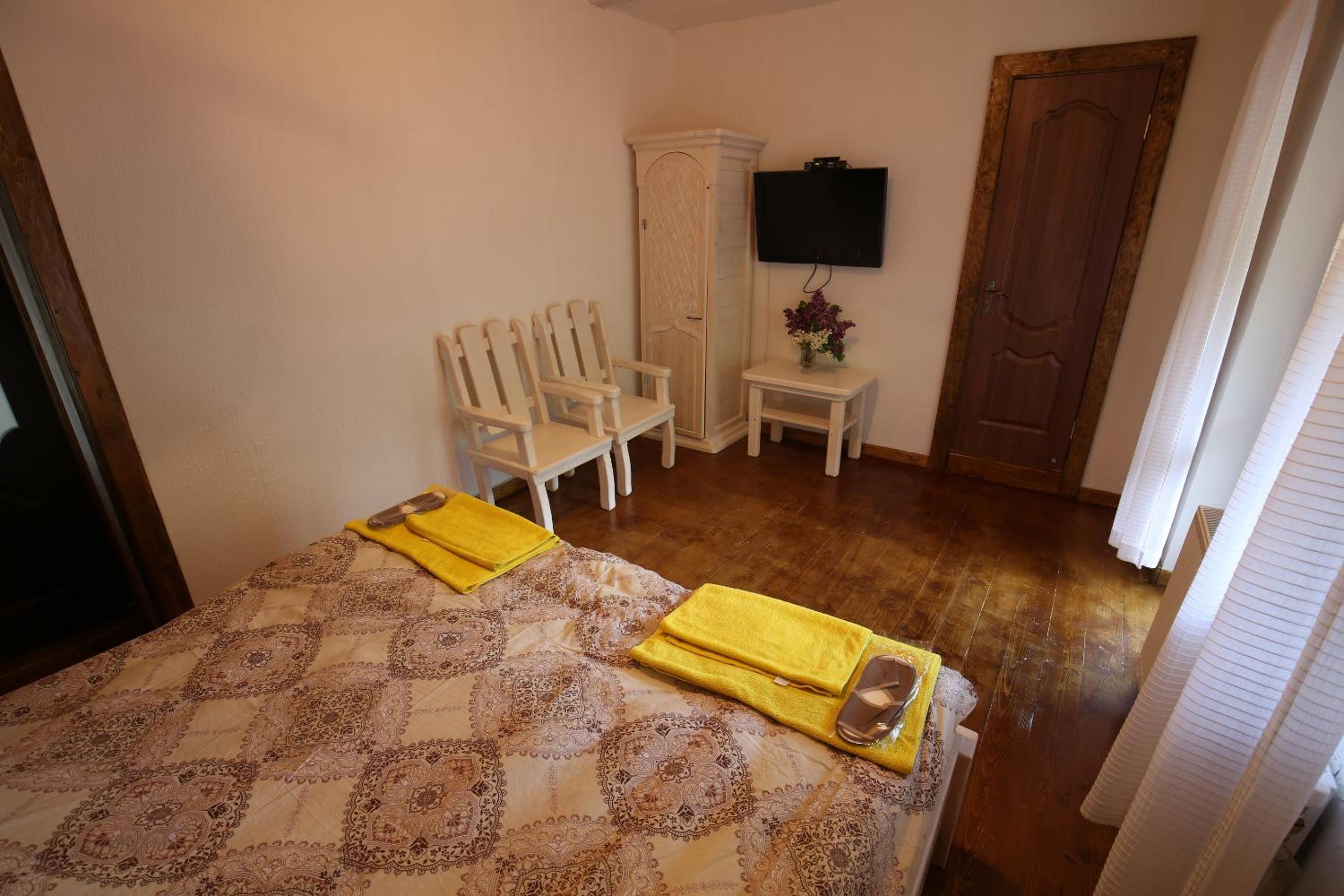 Basic Double Room photo 3
