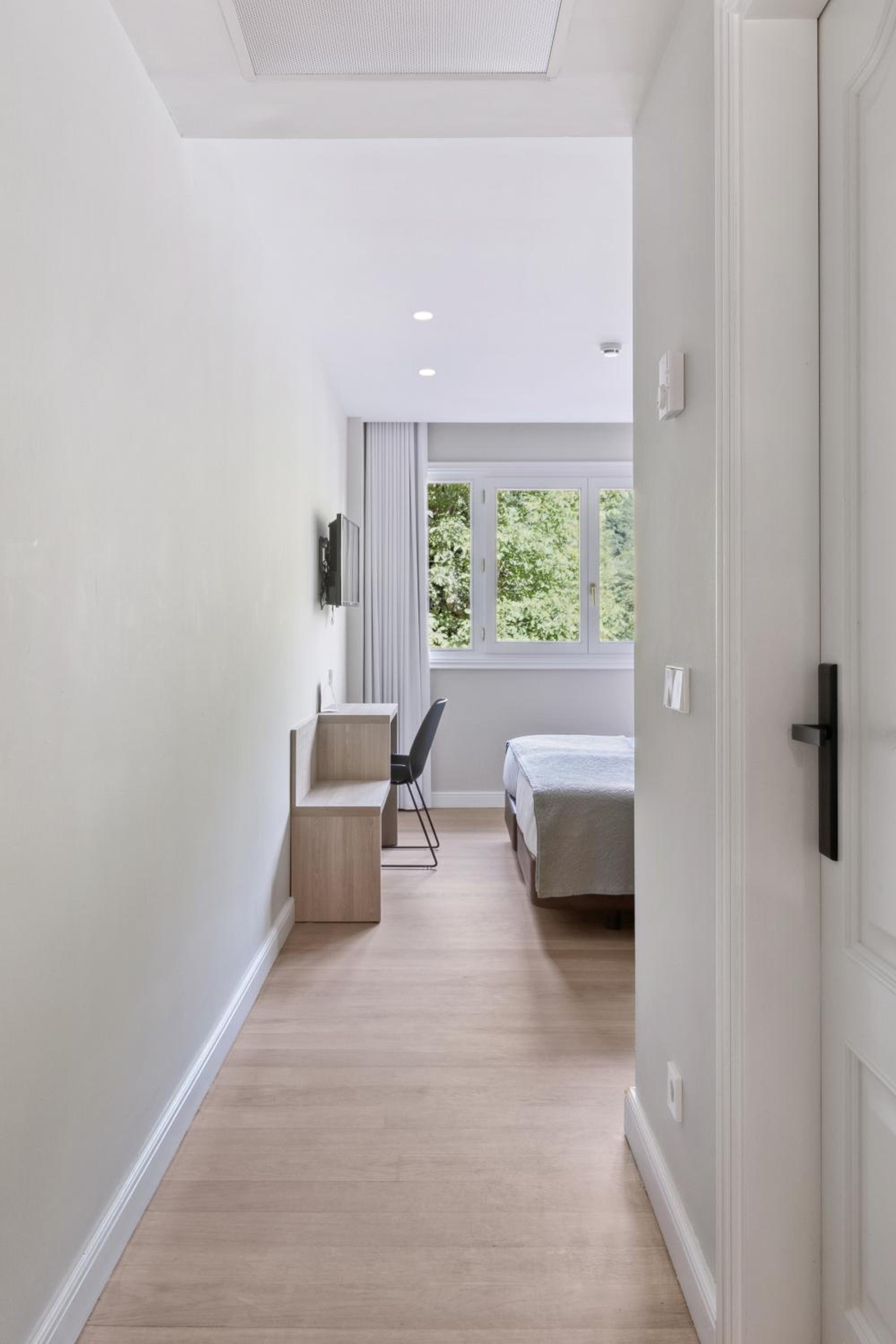 Twin Room with Extra Bed
