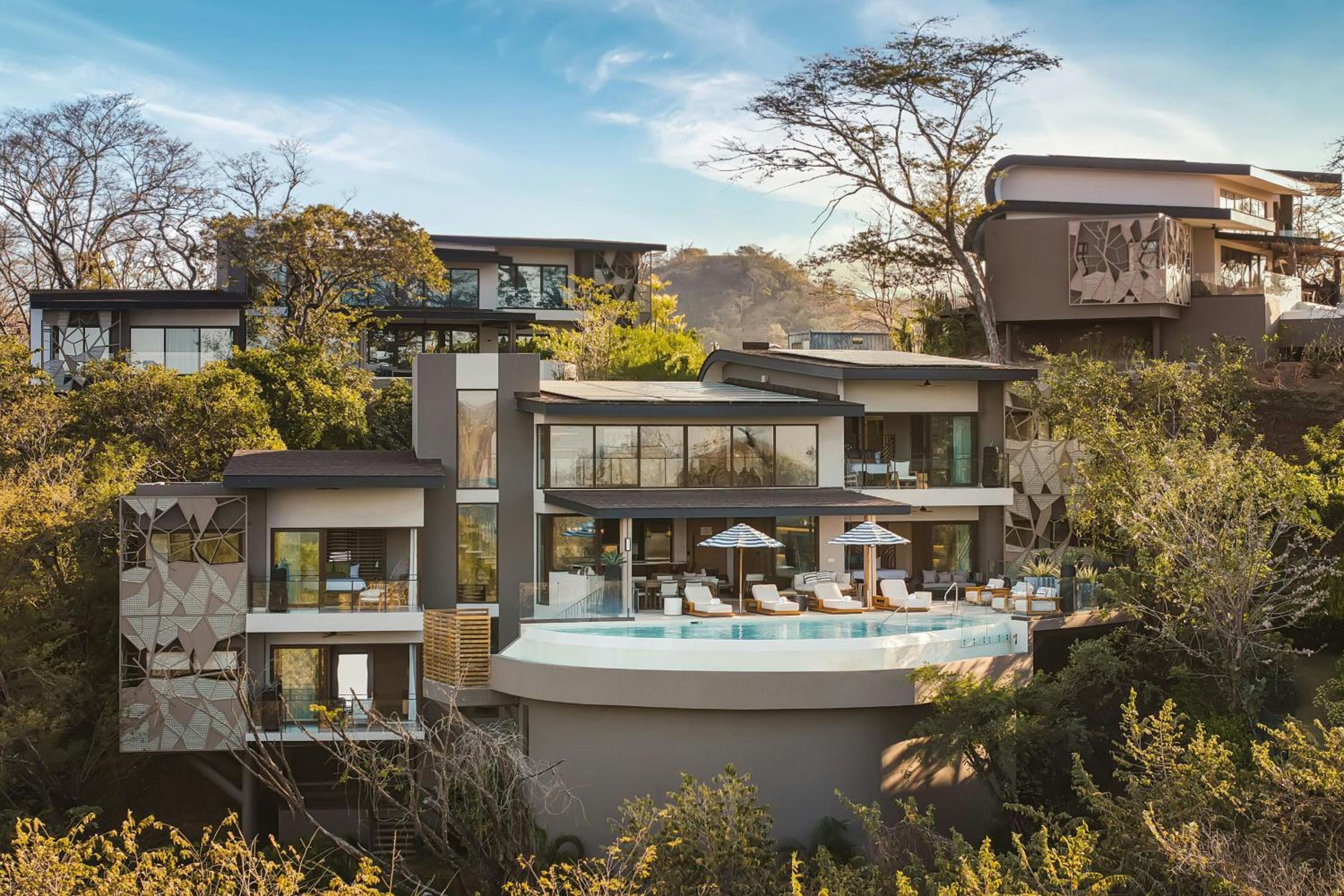 Four-Bedroom Residence with Private Pool and Ocean View photo 2