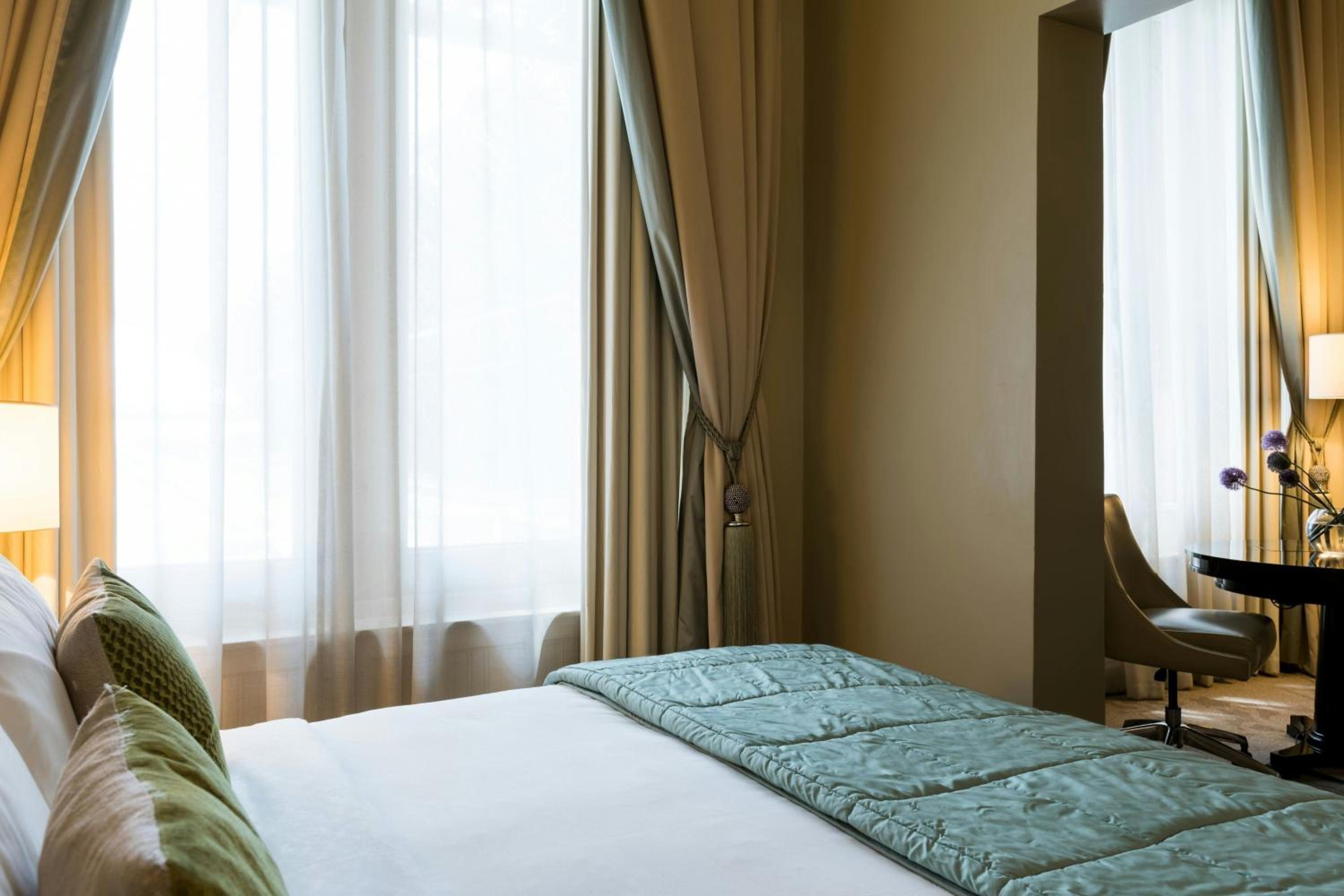 Chambers Junior Suite with One King Bed