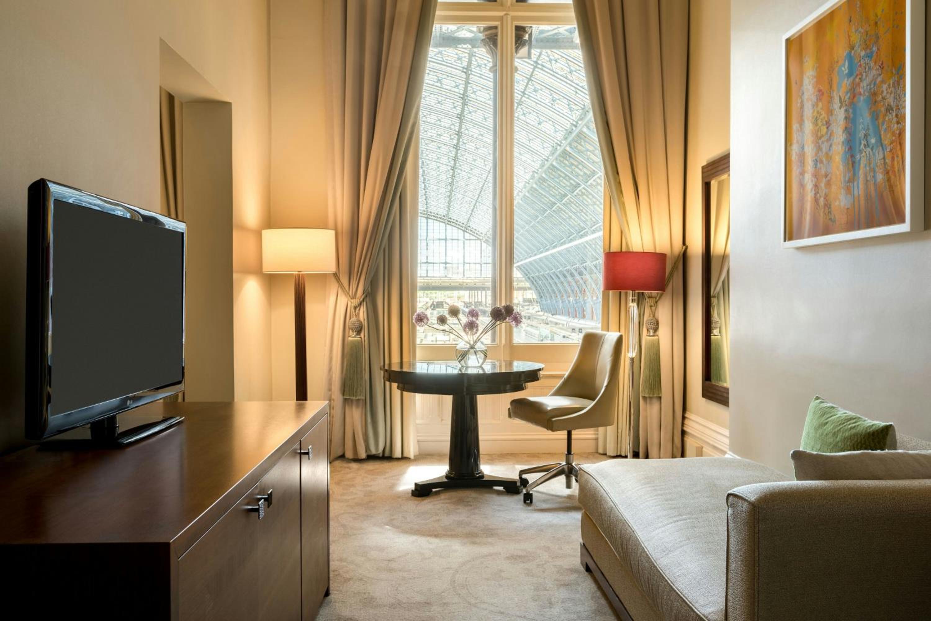 Chambers Junior Suite with One King Bed thumbnail 6