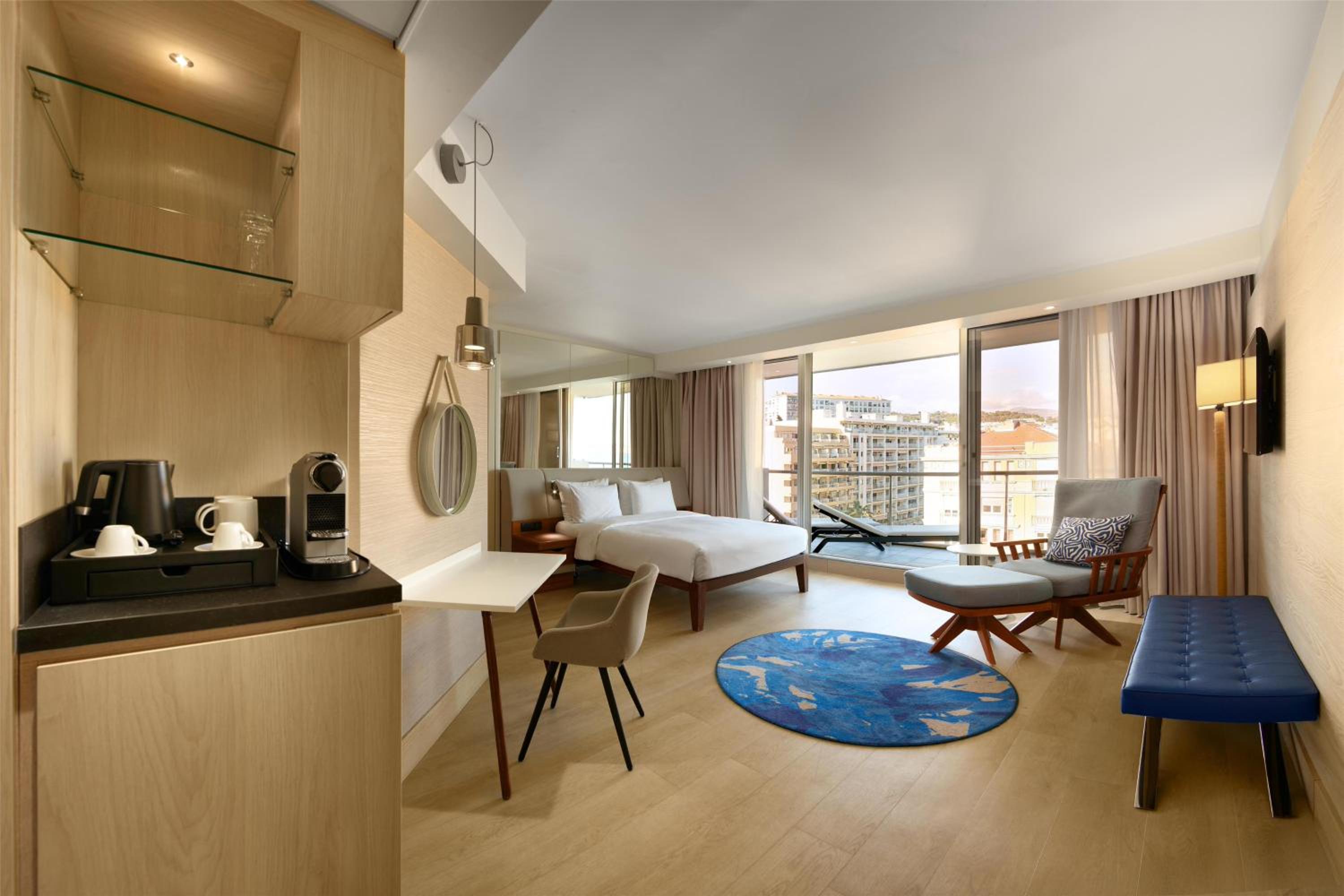 Junior Suite with Terrace and Bay View
