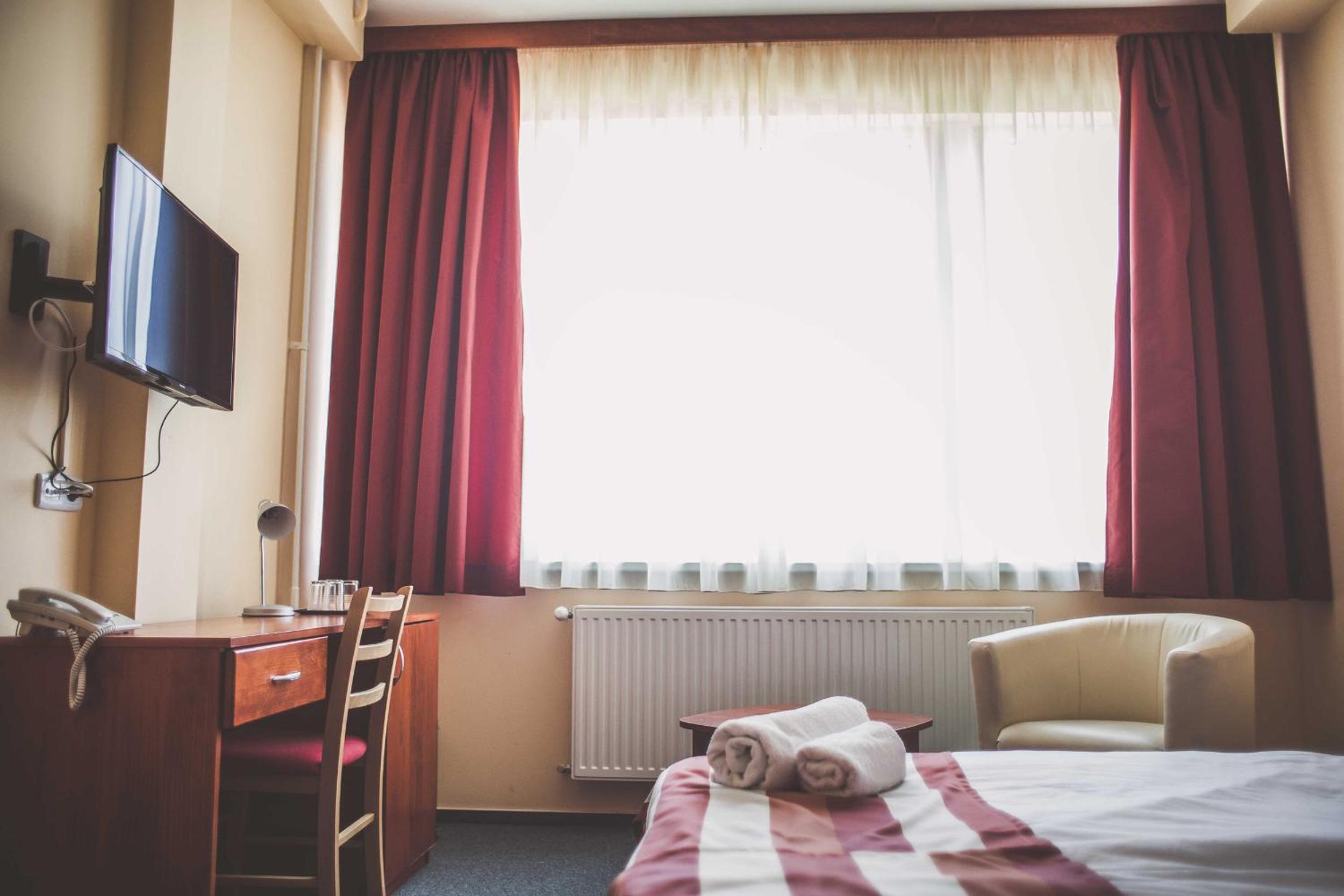 Standard Business Twin Room photo 3