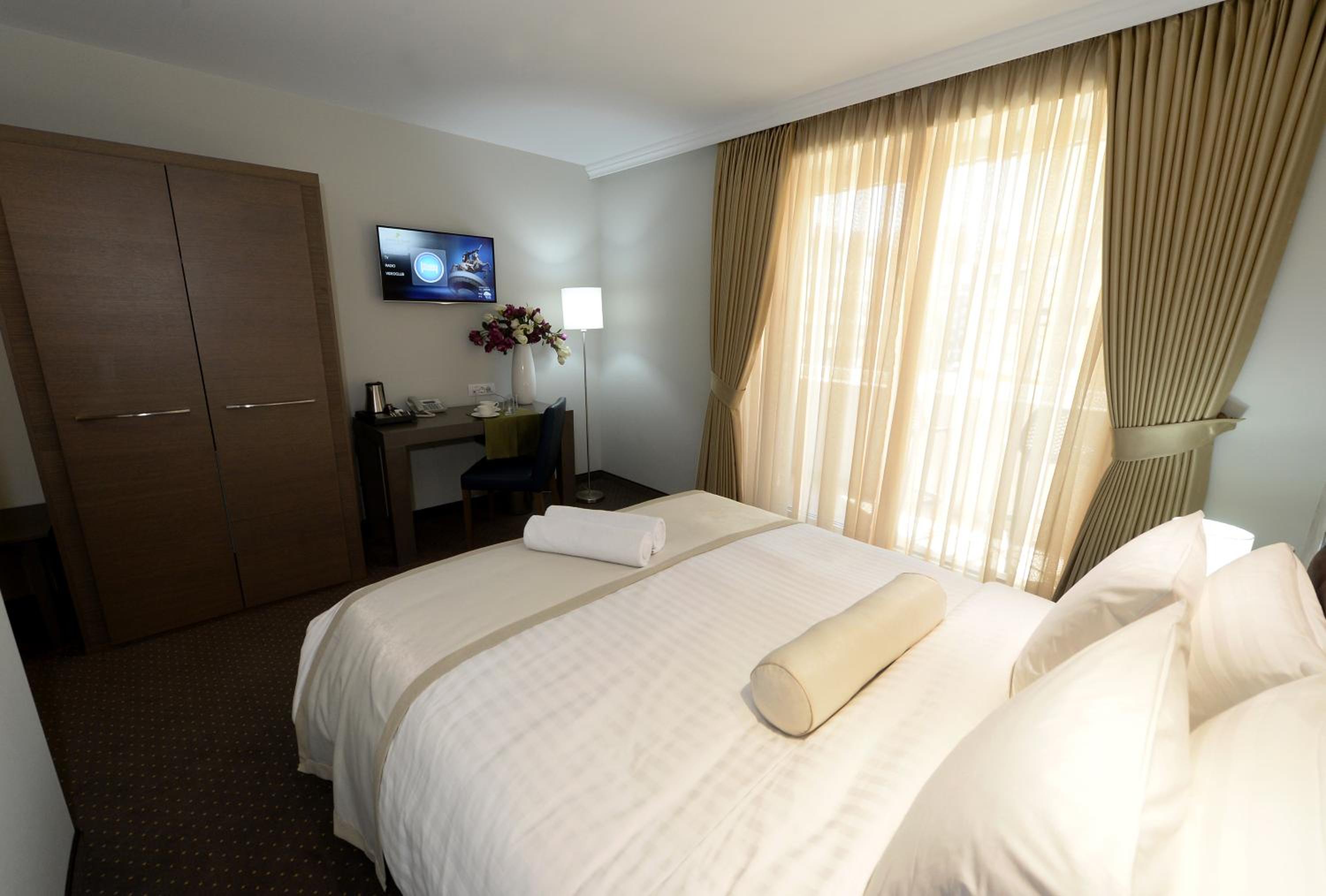 Superior Double or Twin Room with City View