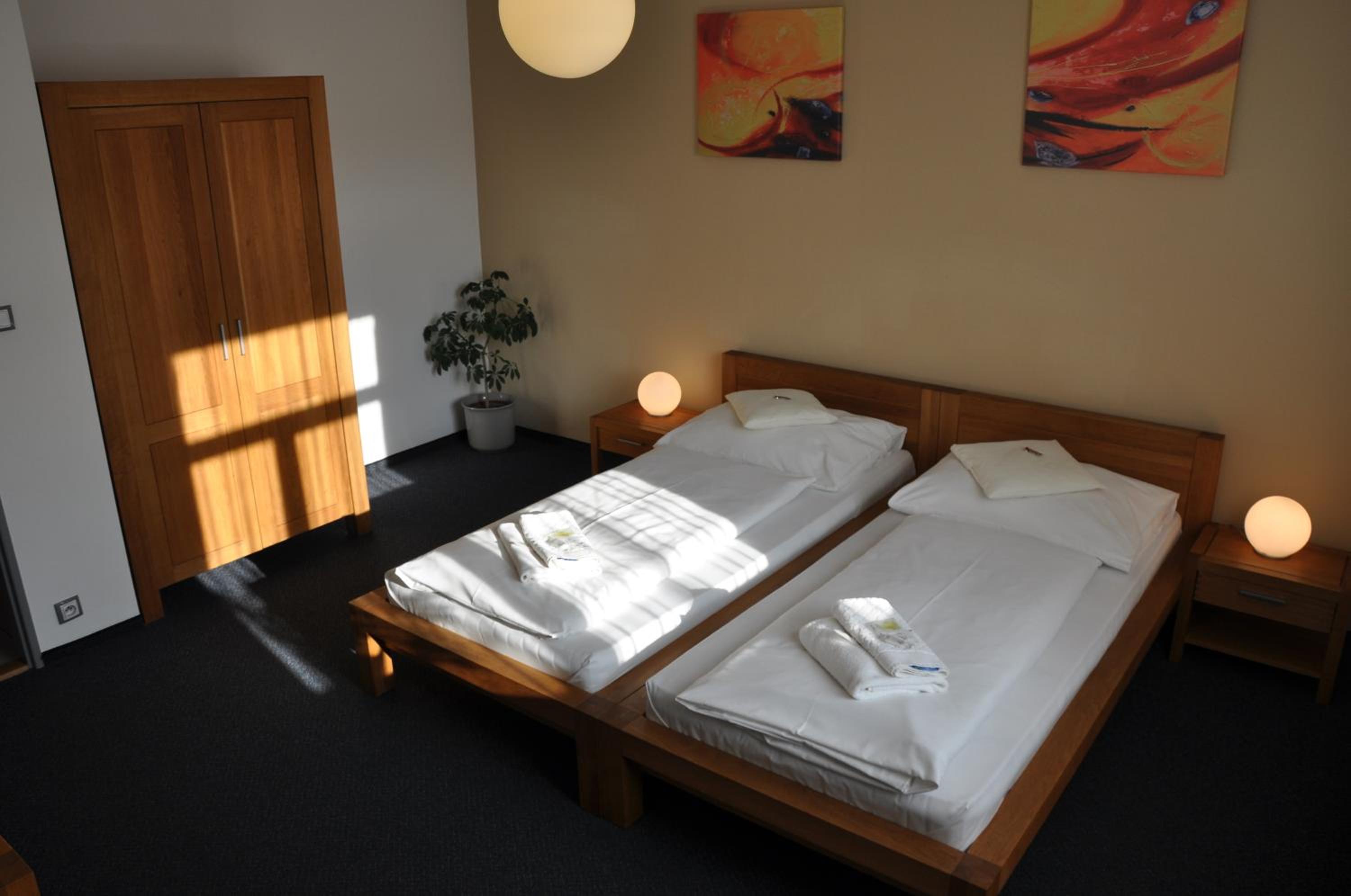 Standard Double or Twin Room photo 1