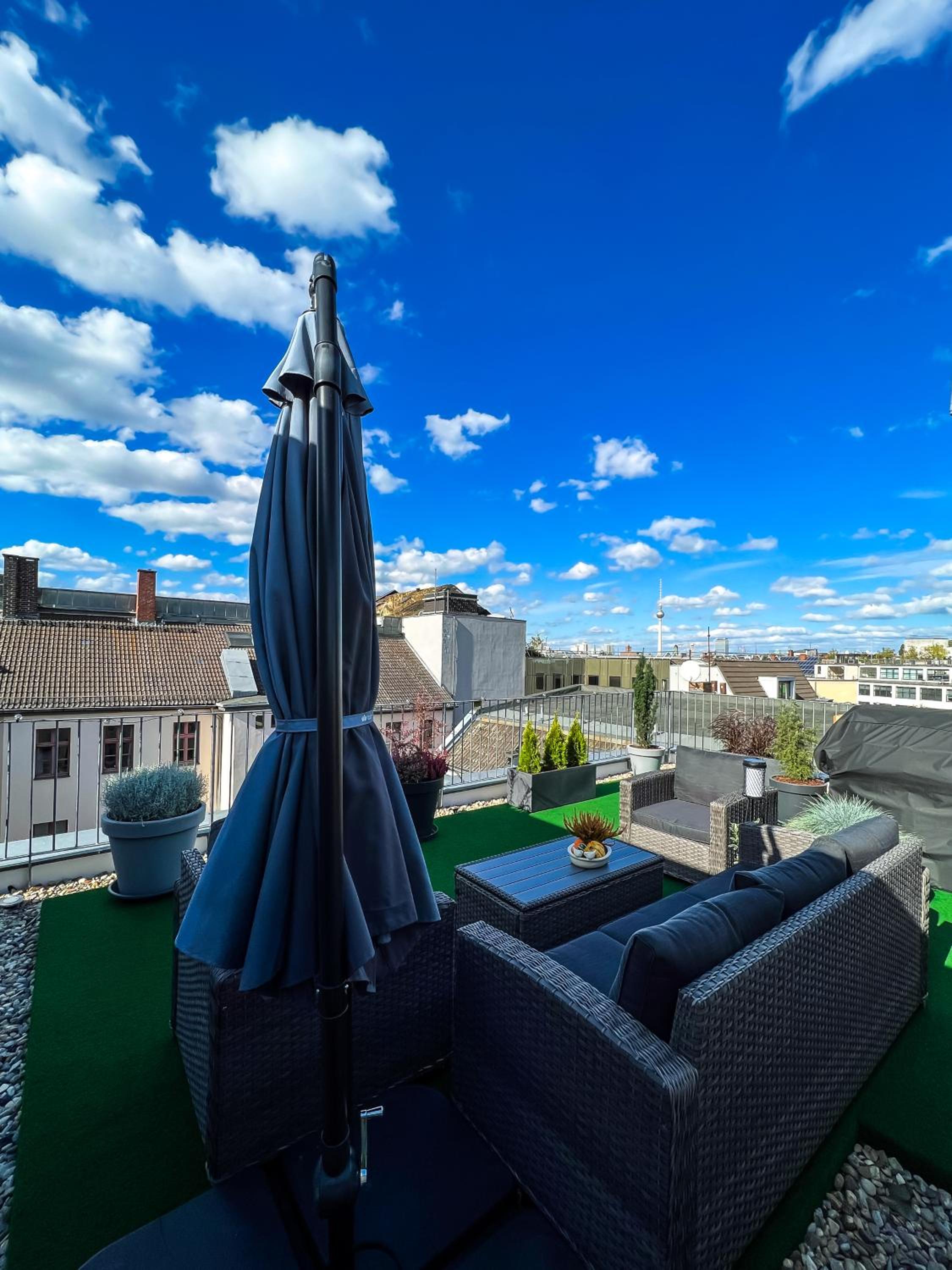 Apartment with Balcony photo 1