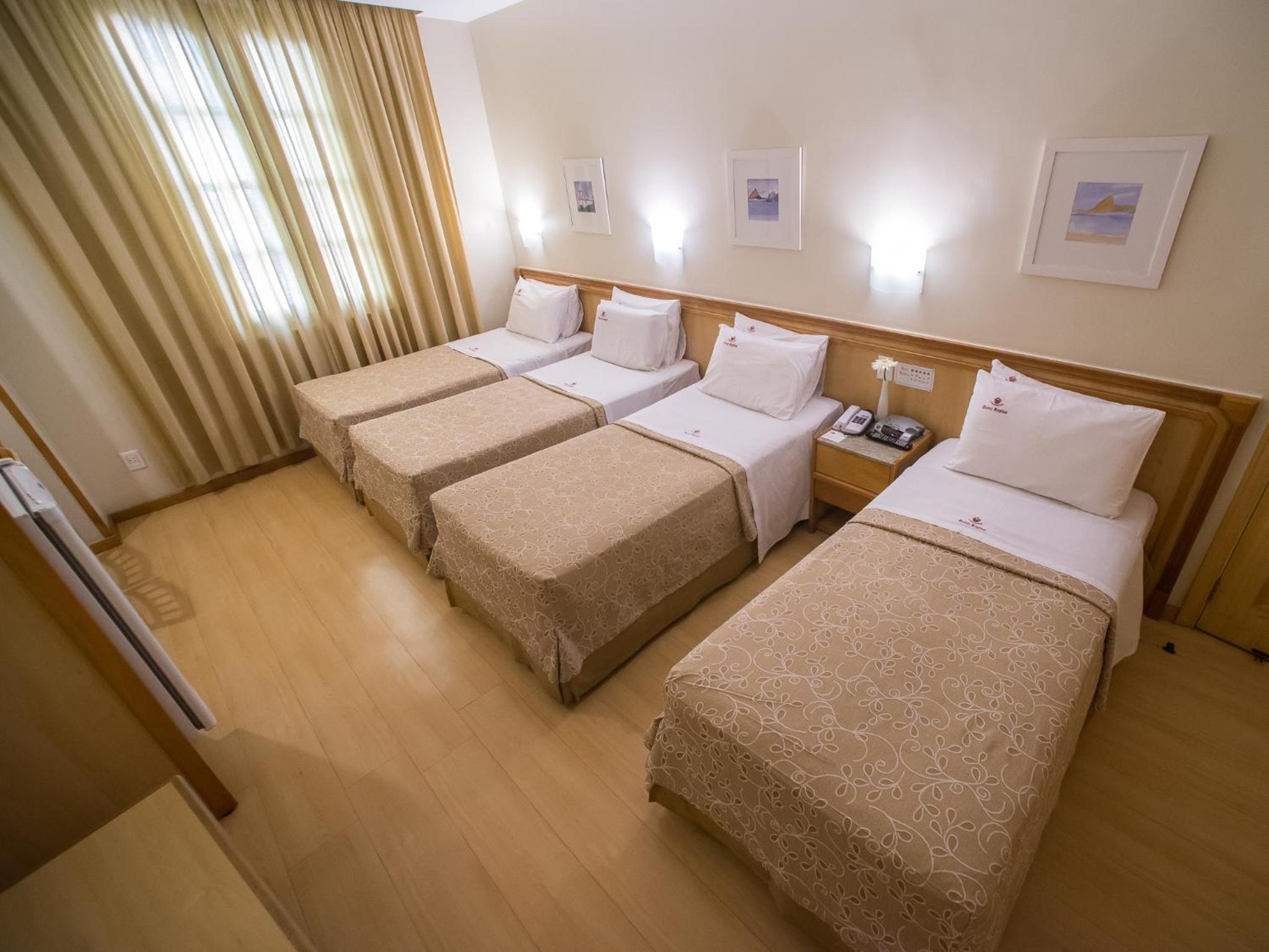 Standard Quadruple Room - Photo 3