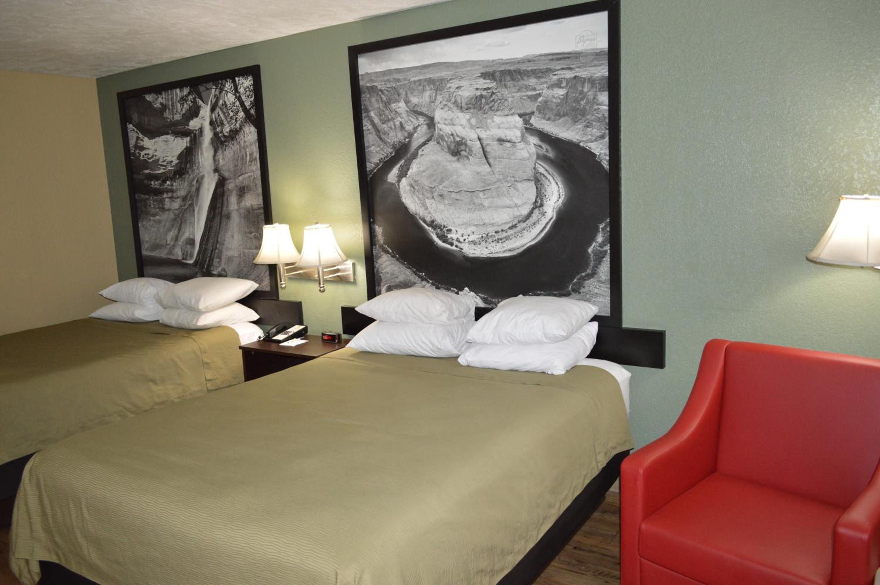 2 Queen Beds, Efficiency Room, Non-Smoking - Photo 7