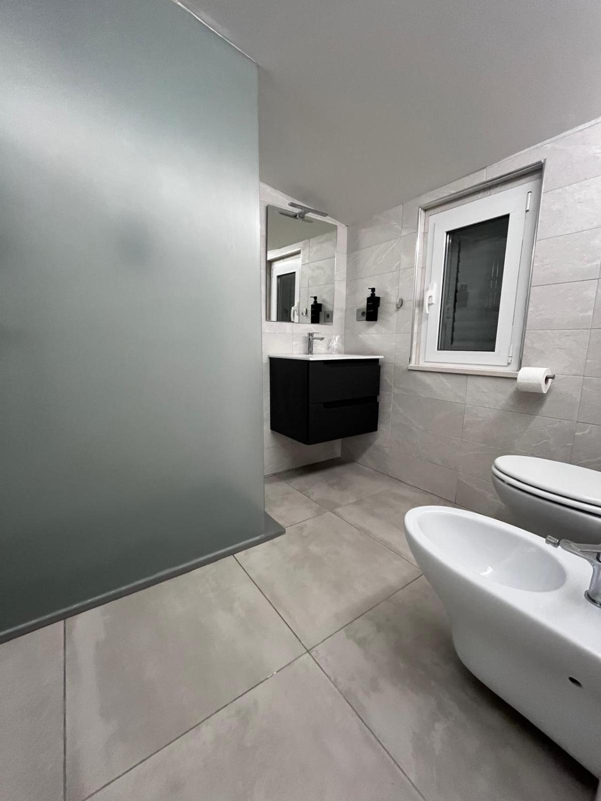 Large Double Room photo 3
