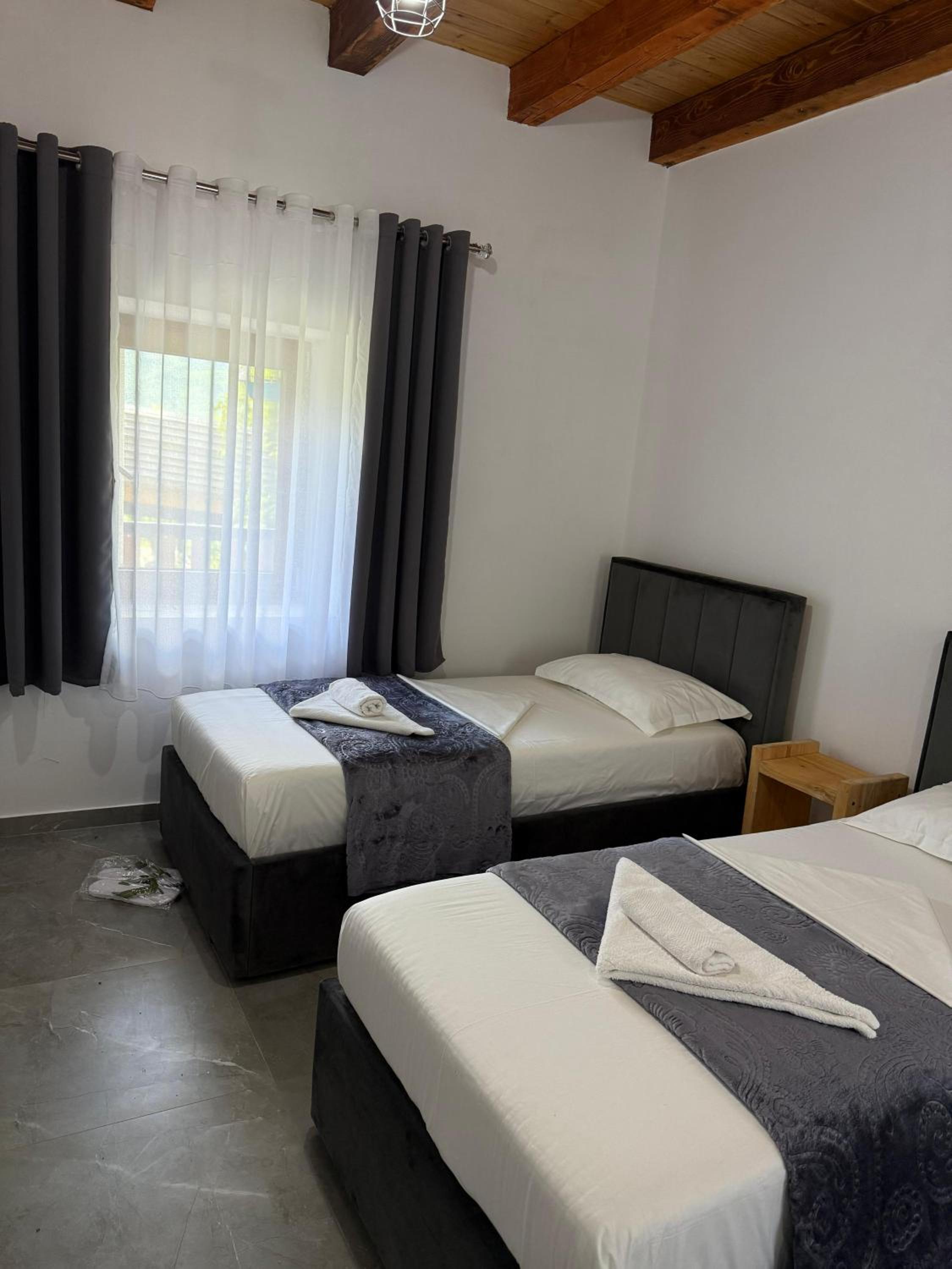 Standard Triple Room photo 3