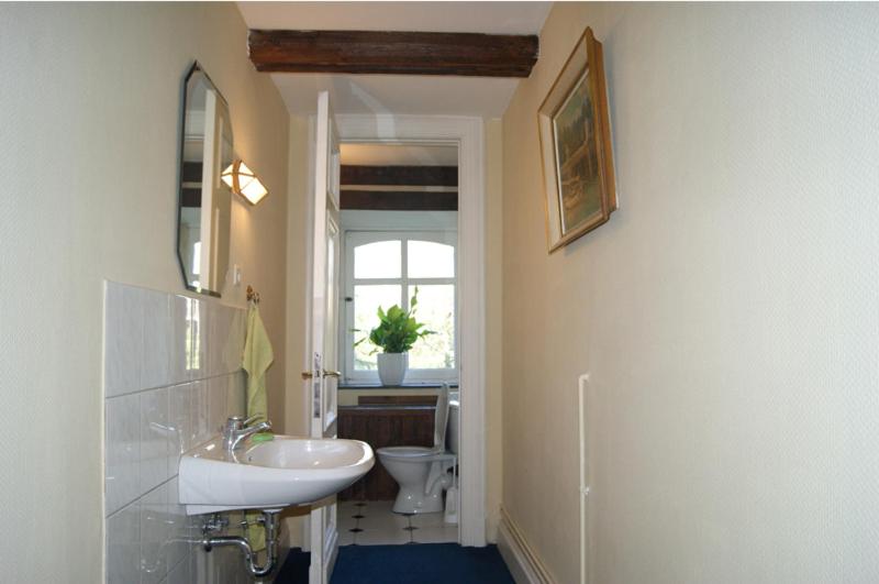 Three-Bedroom Suite photo 3