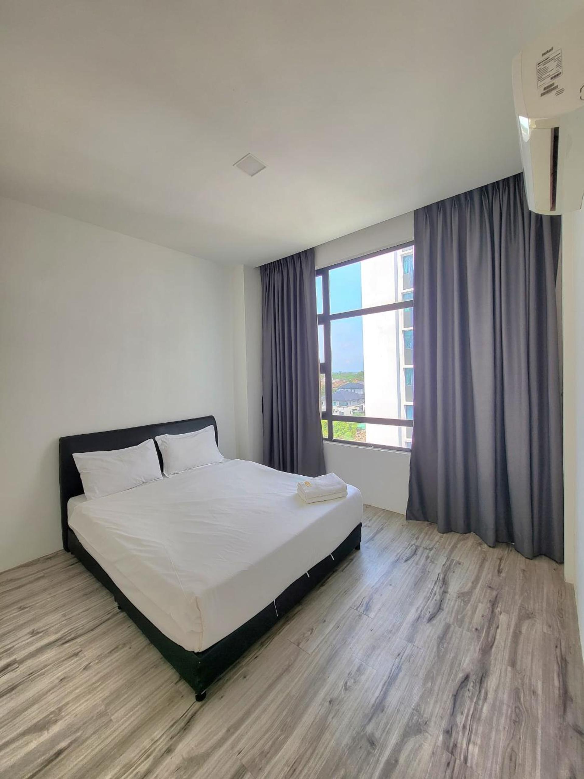 Two-Bedroom Apartment - Photo 3