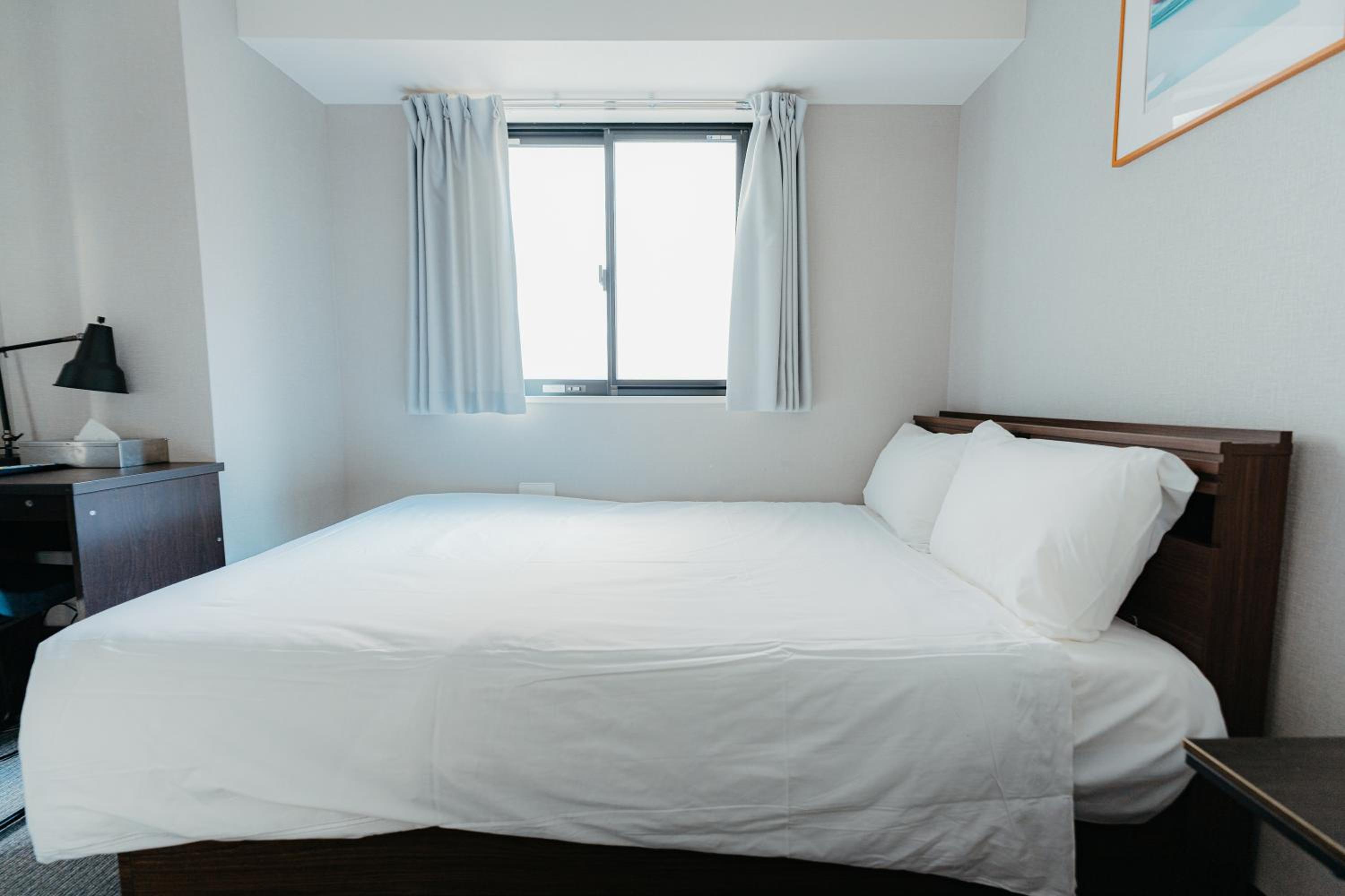 Single Room - Non-Smoking