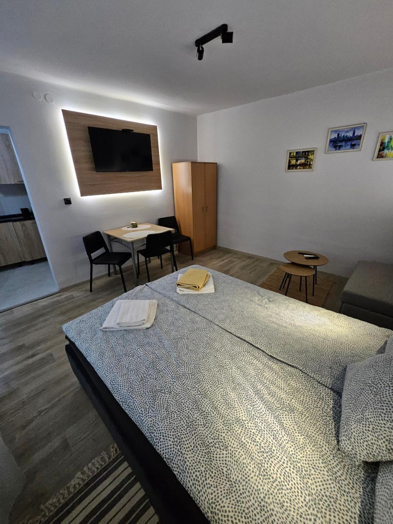 Deluxe Apartment photo 1