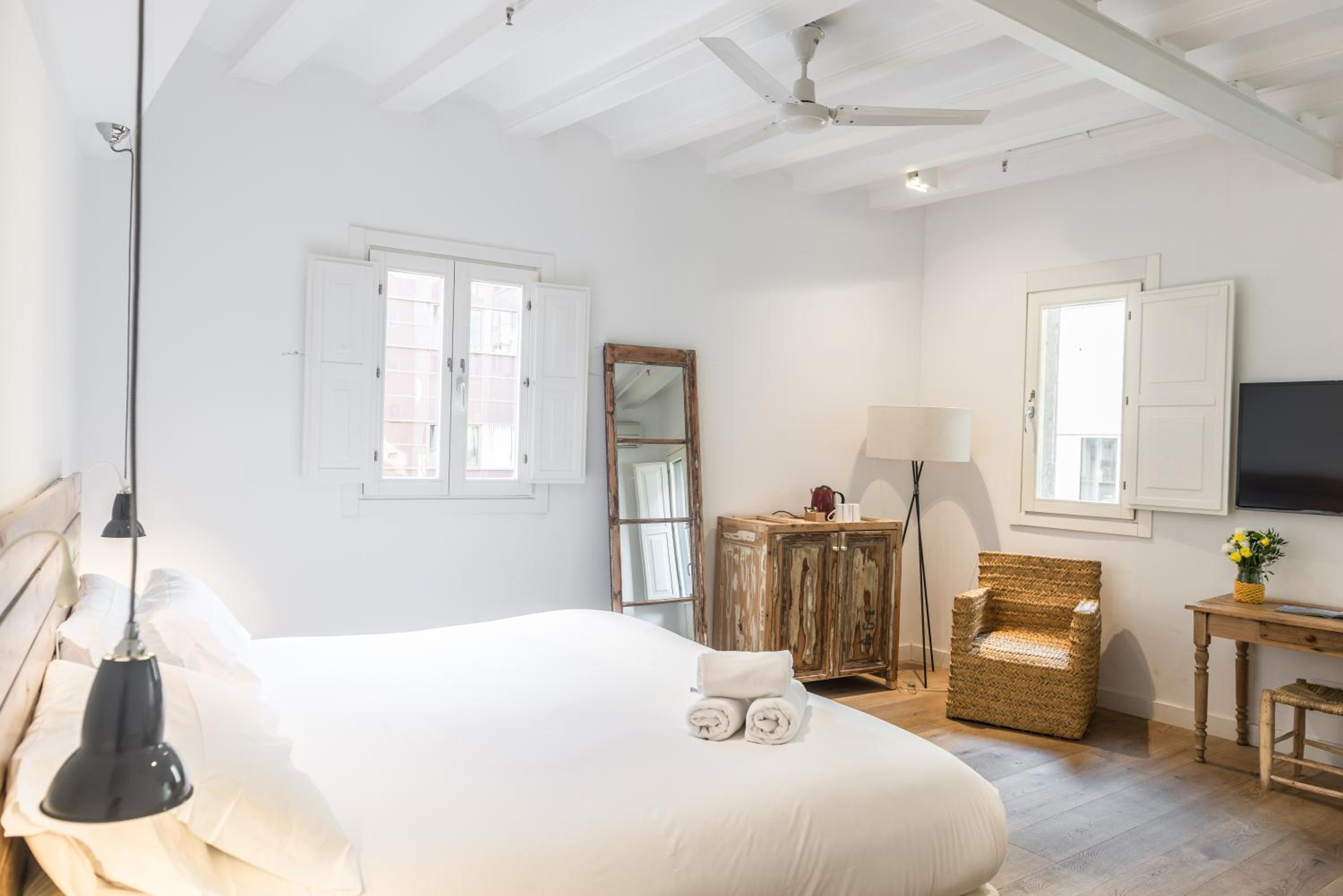 Deluxe Double or Twin Room photo 3