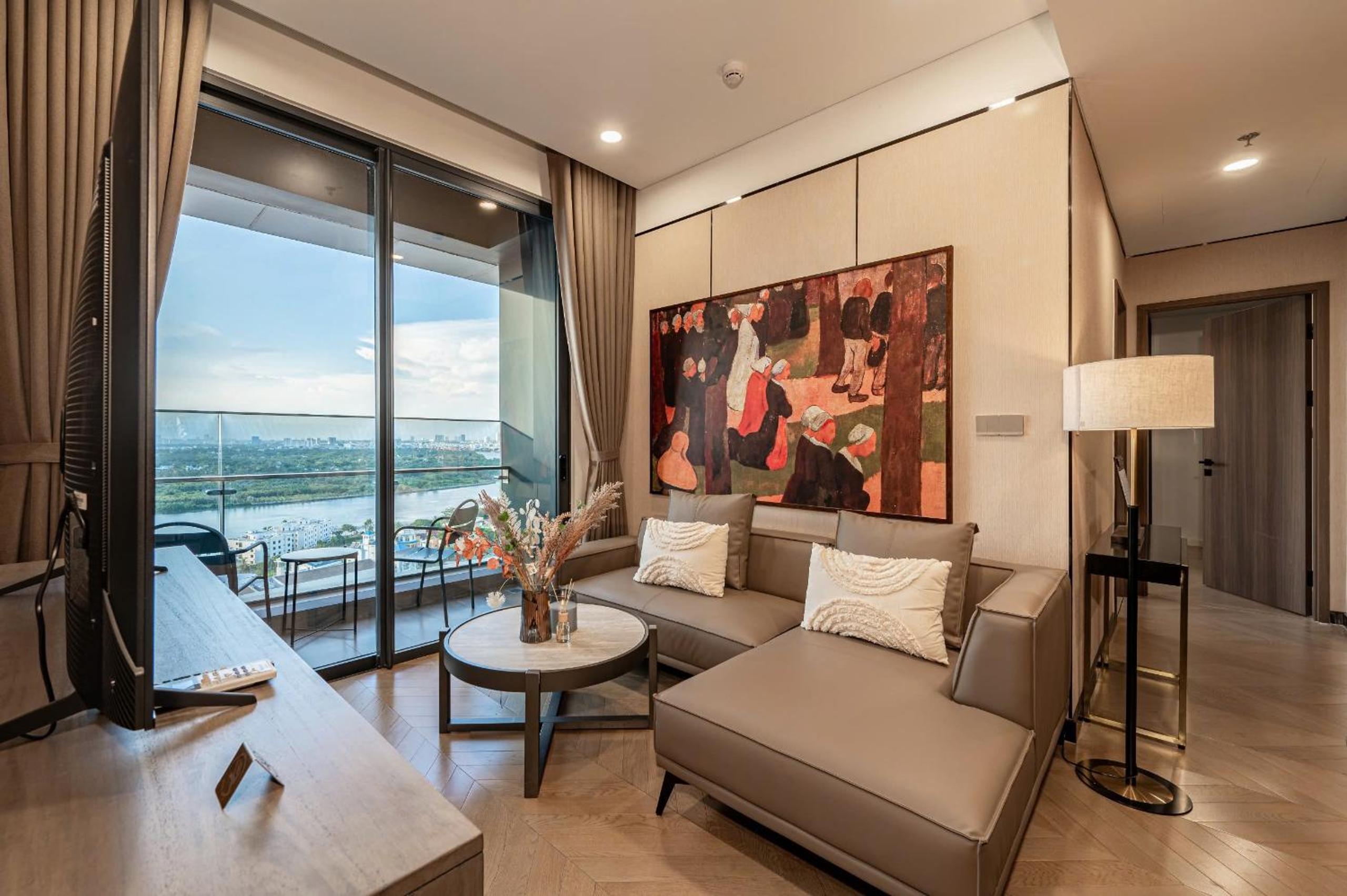 Two-Bedroom Apartment with Balcony photo 1