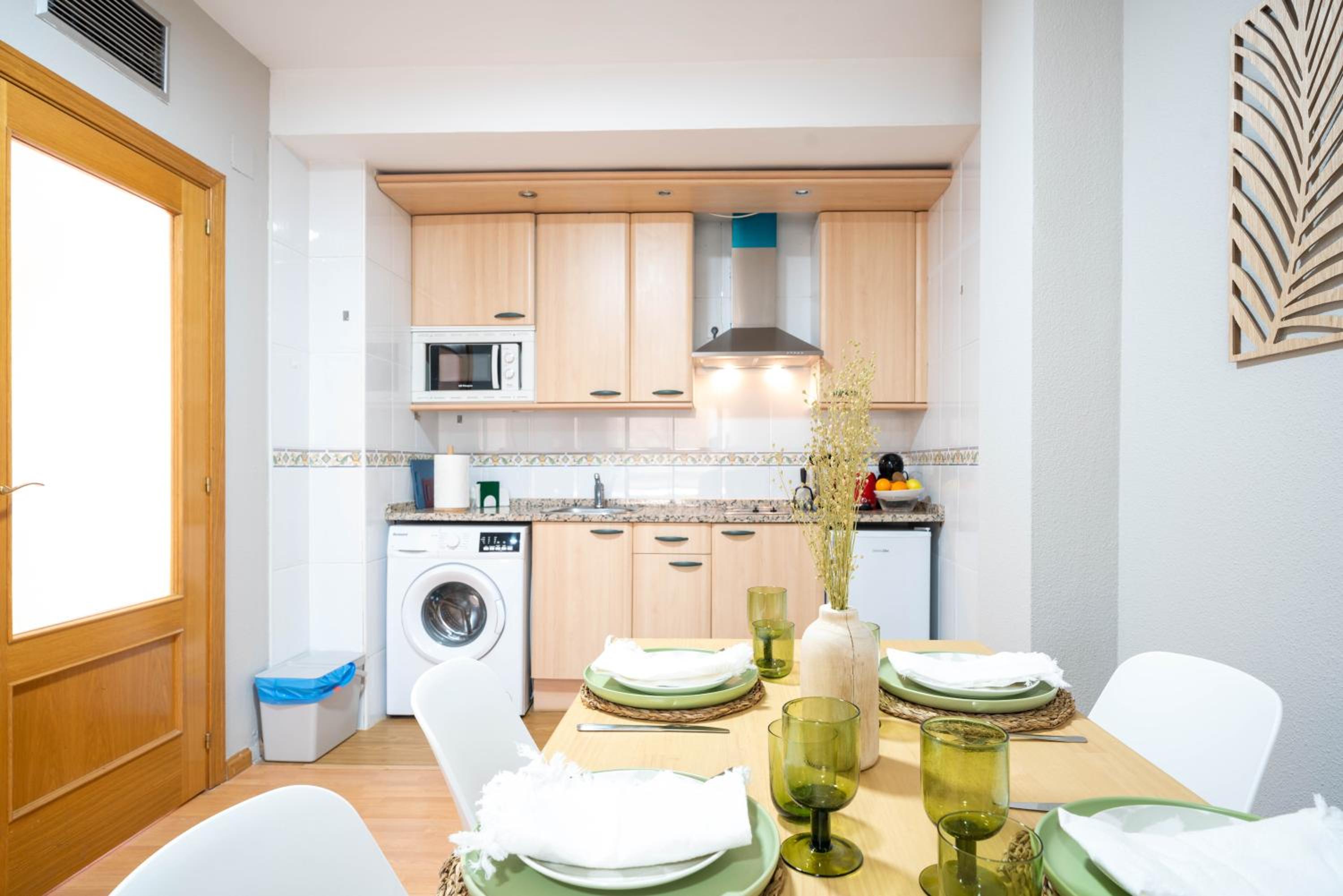 One-Bedroom Deluxe Apartment photo 2