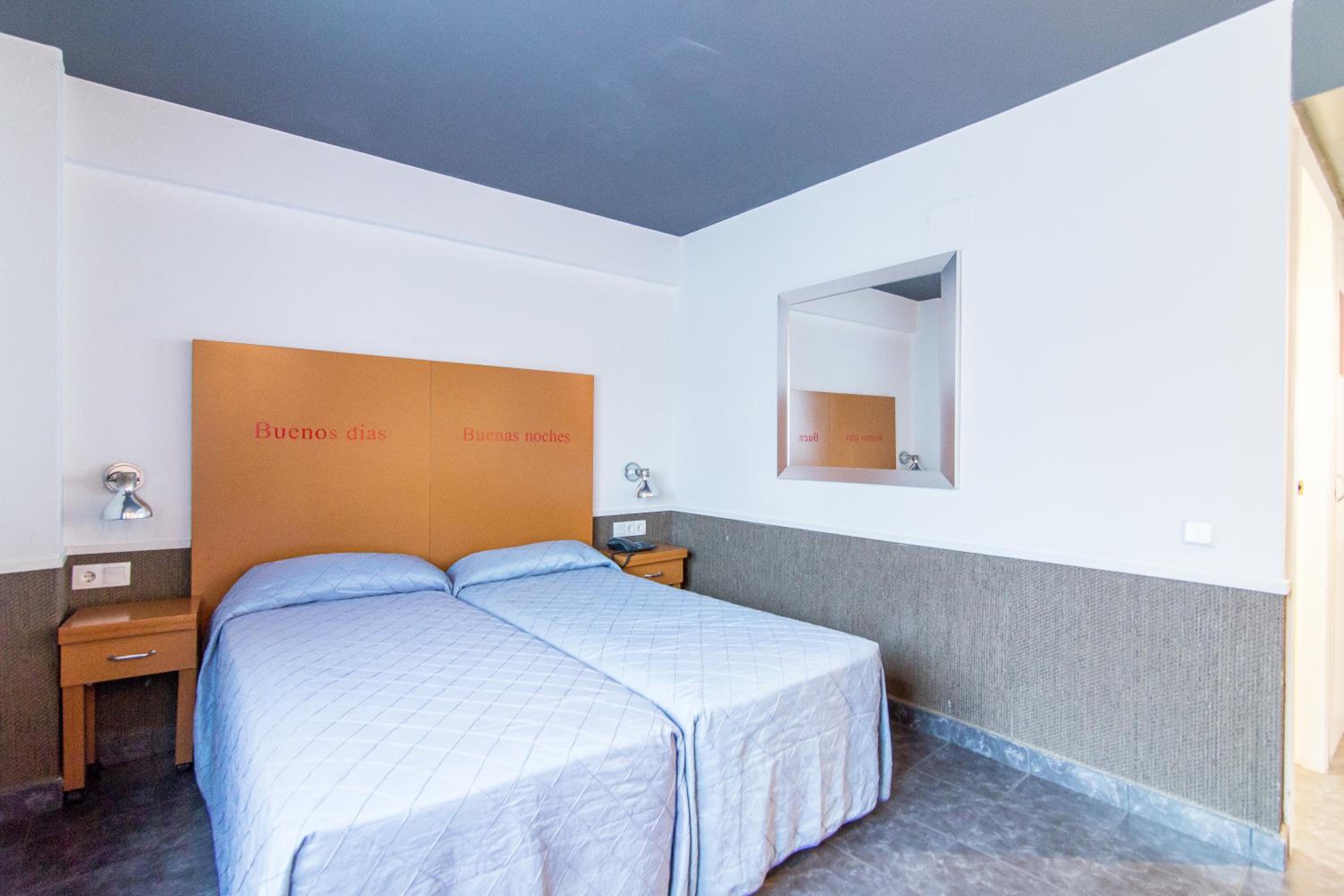 Habitación Doble o con Dos Camas con Baño Privado