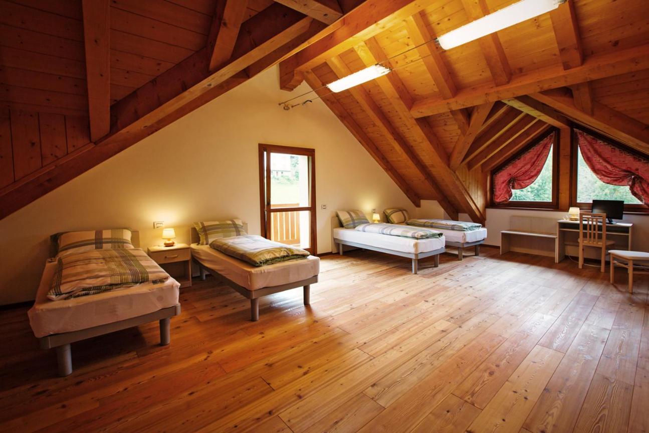 Four-Bedroom Holiday Home photo 2