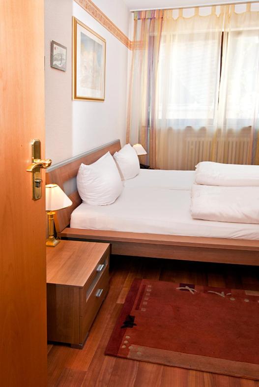 Double Room - Photo 4