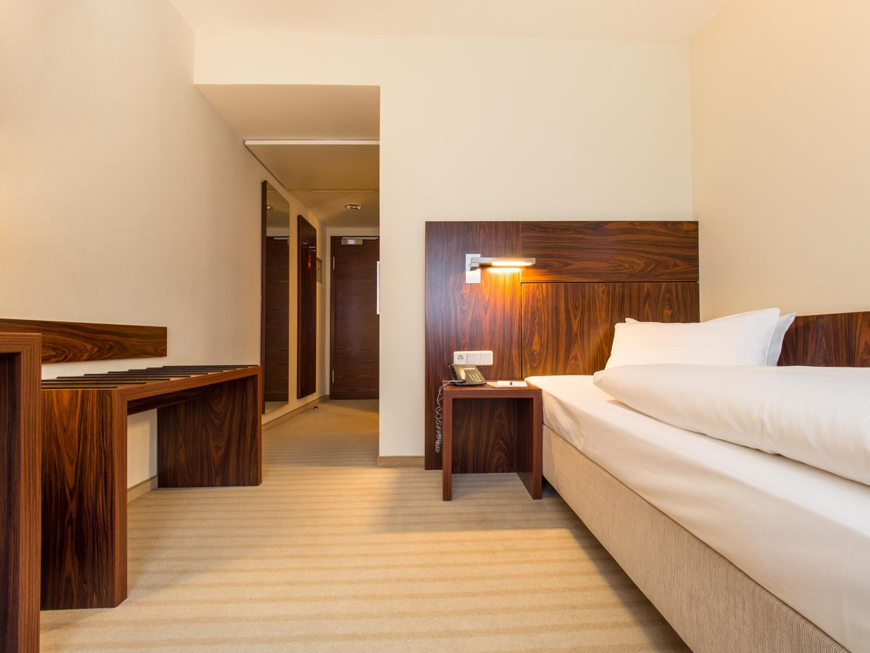 Standard Single Room Opera View