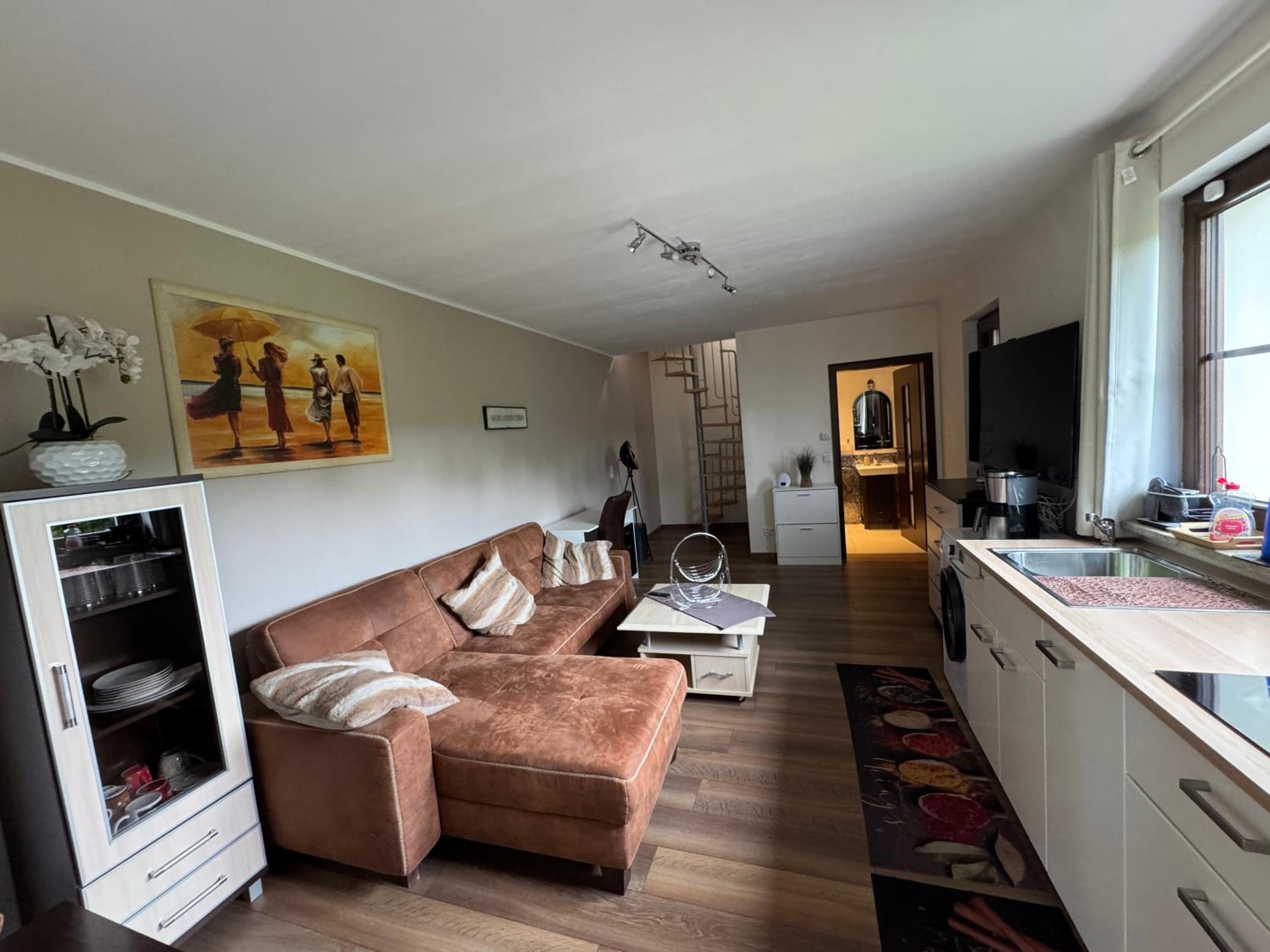 Apartment - Split Level photo 3