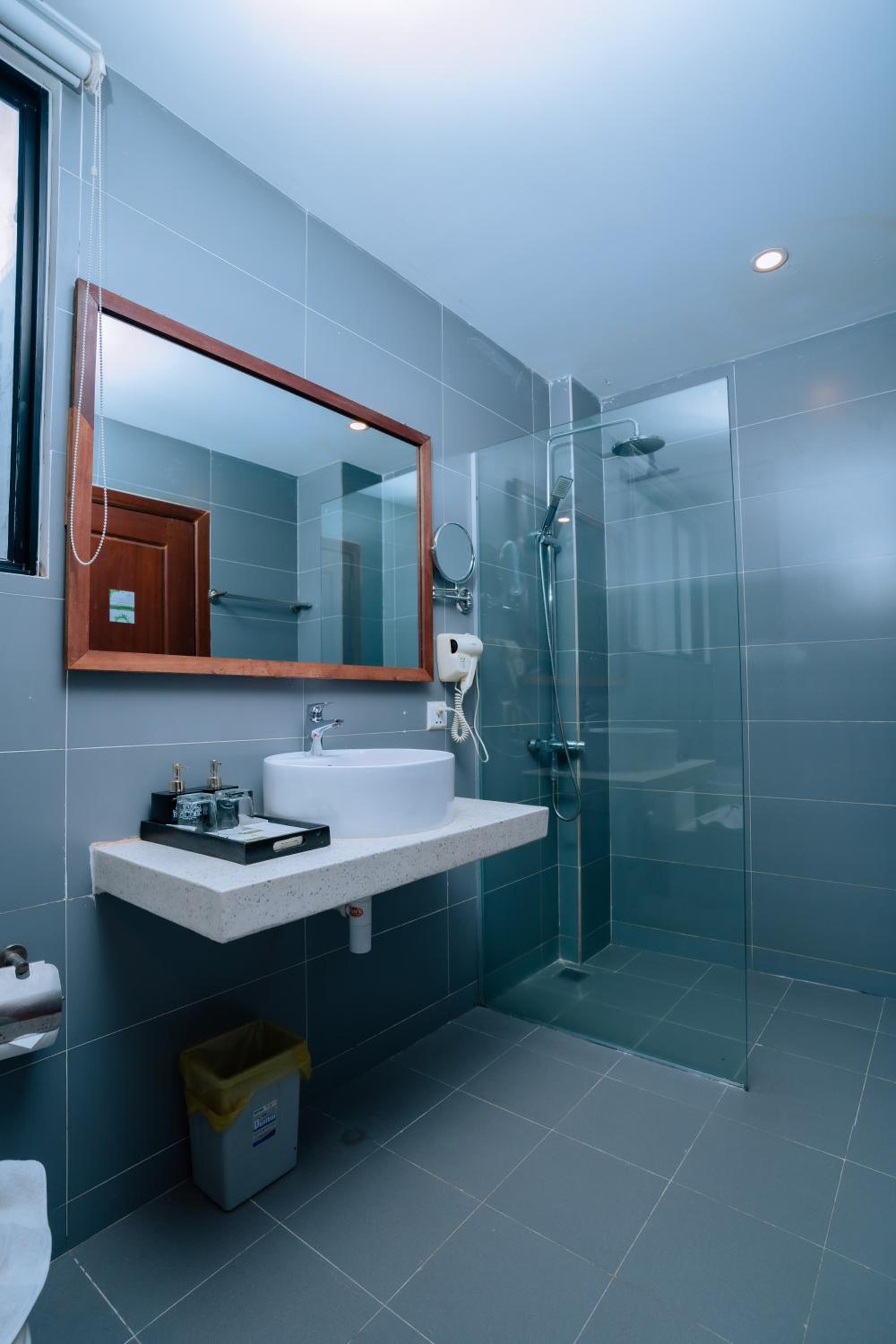 Deluxe Triple Room photo 3