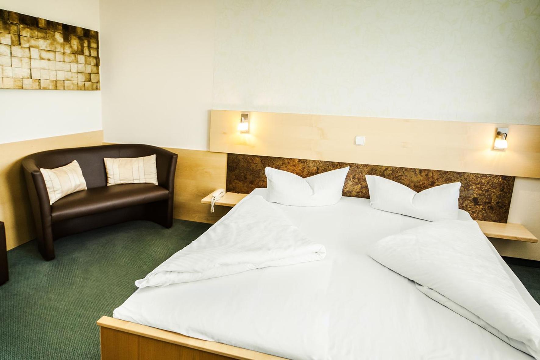 Budget Double Room photo 1