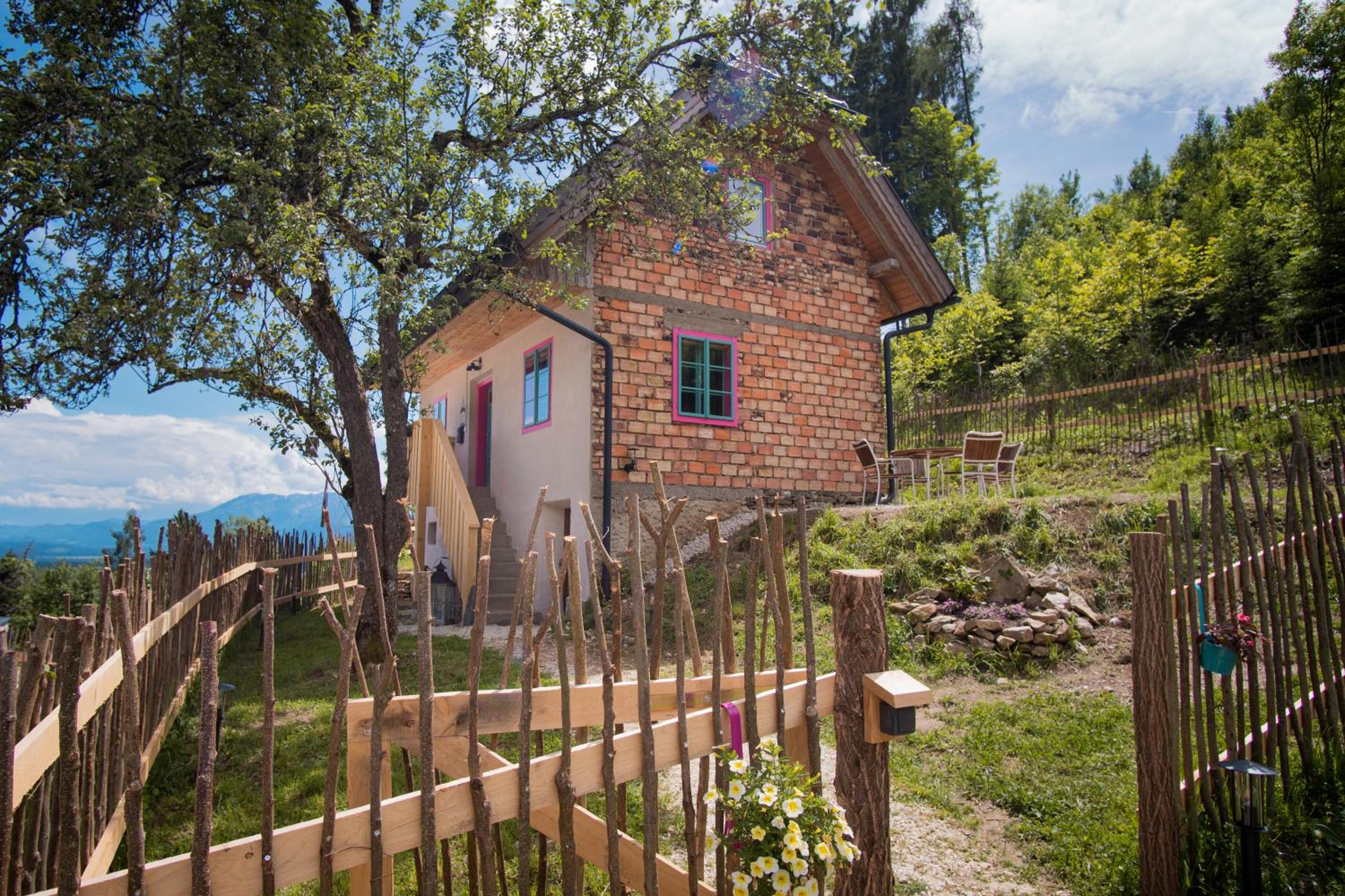 One-Bedroom House photo 1