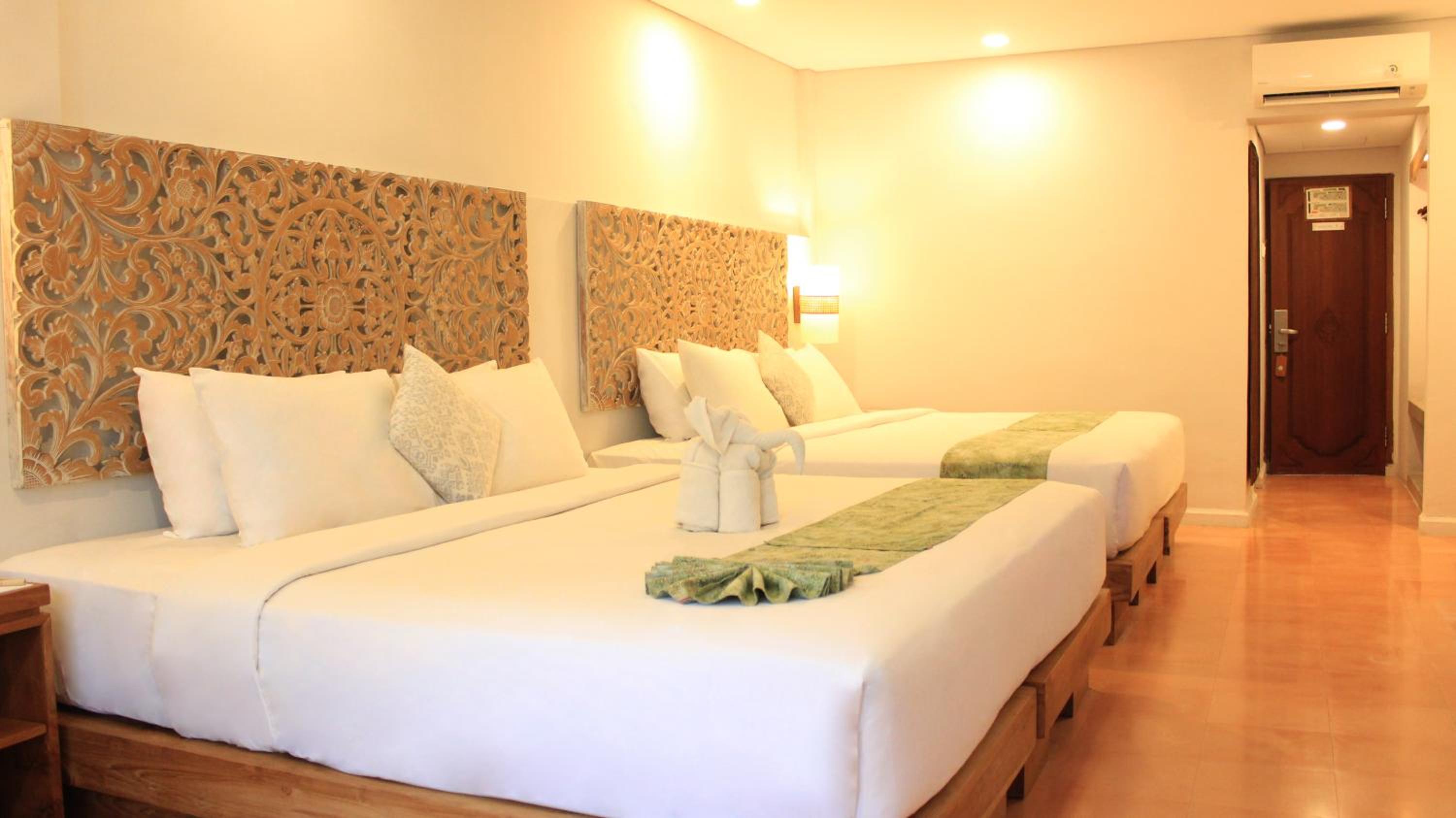 Deluxe Twin Room photo 3