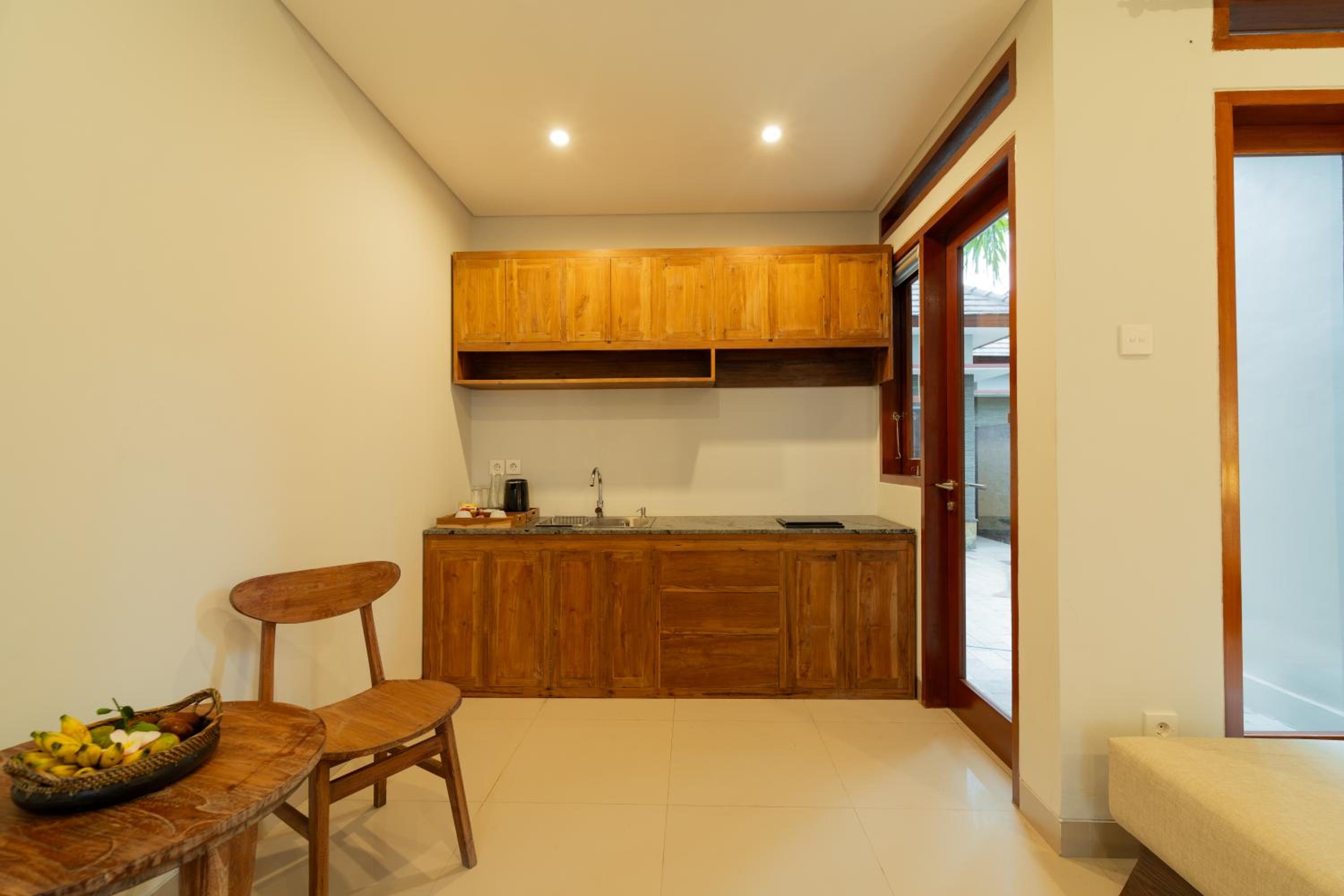Deluxe Twin Room with Equipped Kitchenette and Garden View