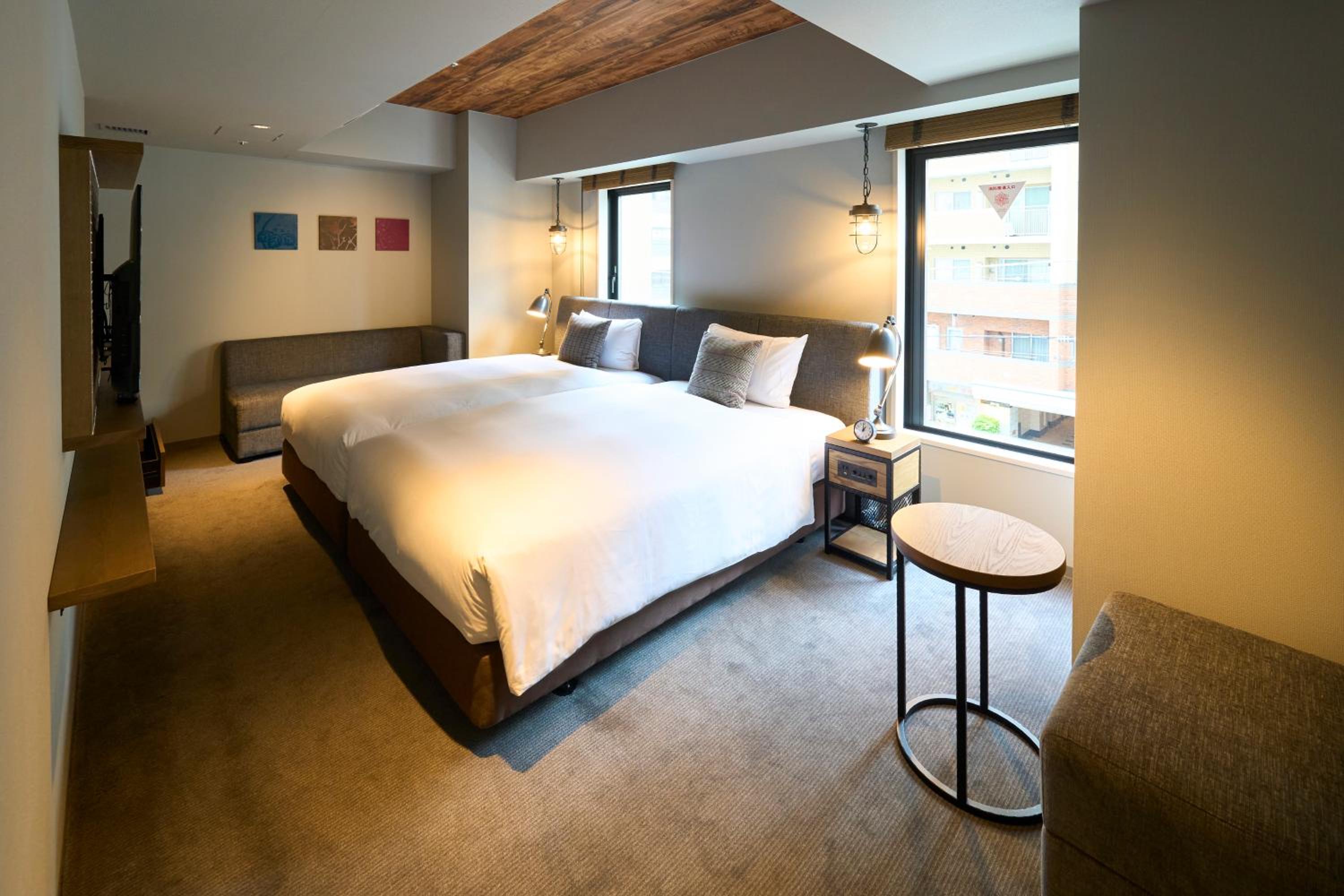 Large Twin Room photo 1