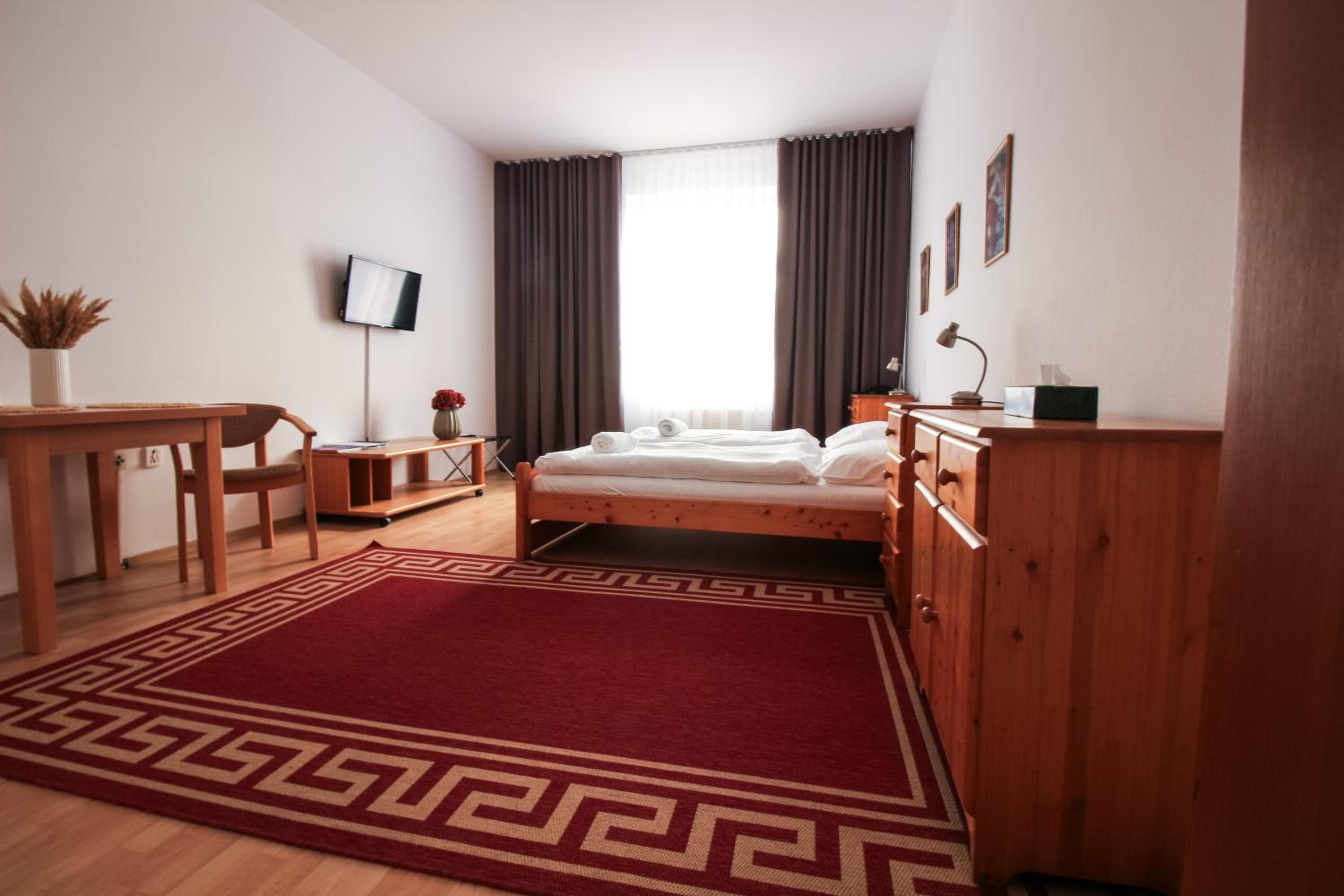 One-Bedroom Standard Apartment