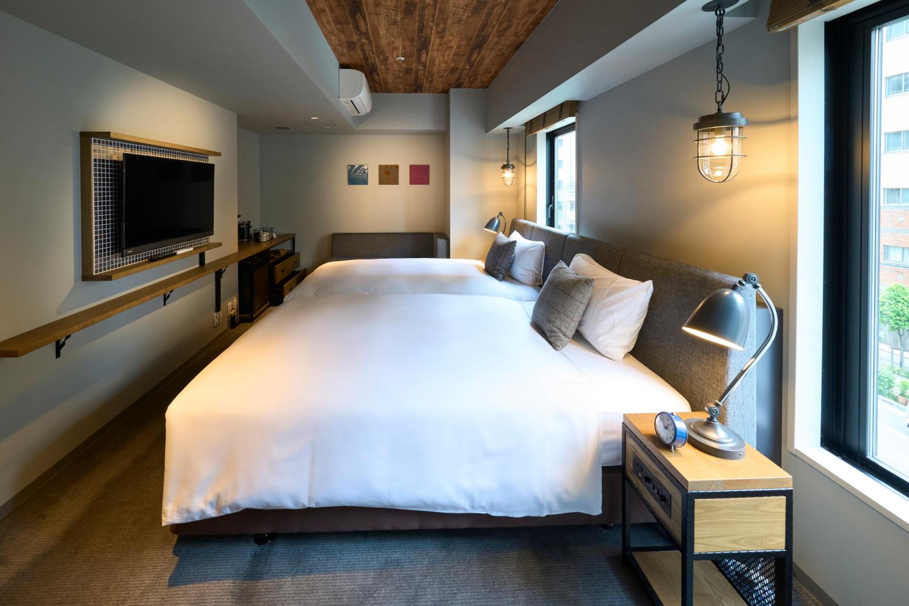 Large Twin Room photo 2